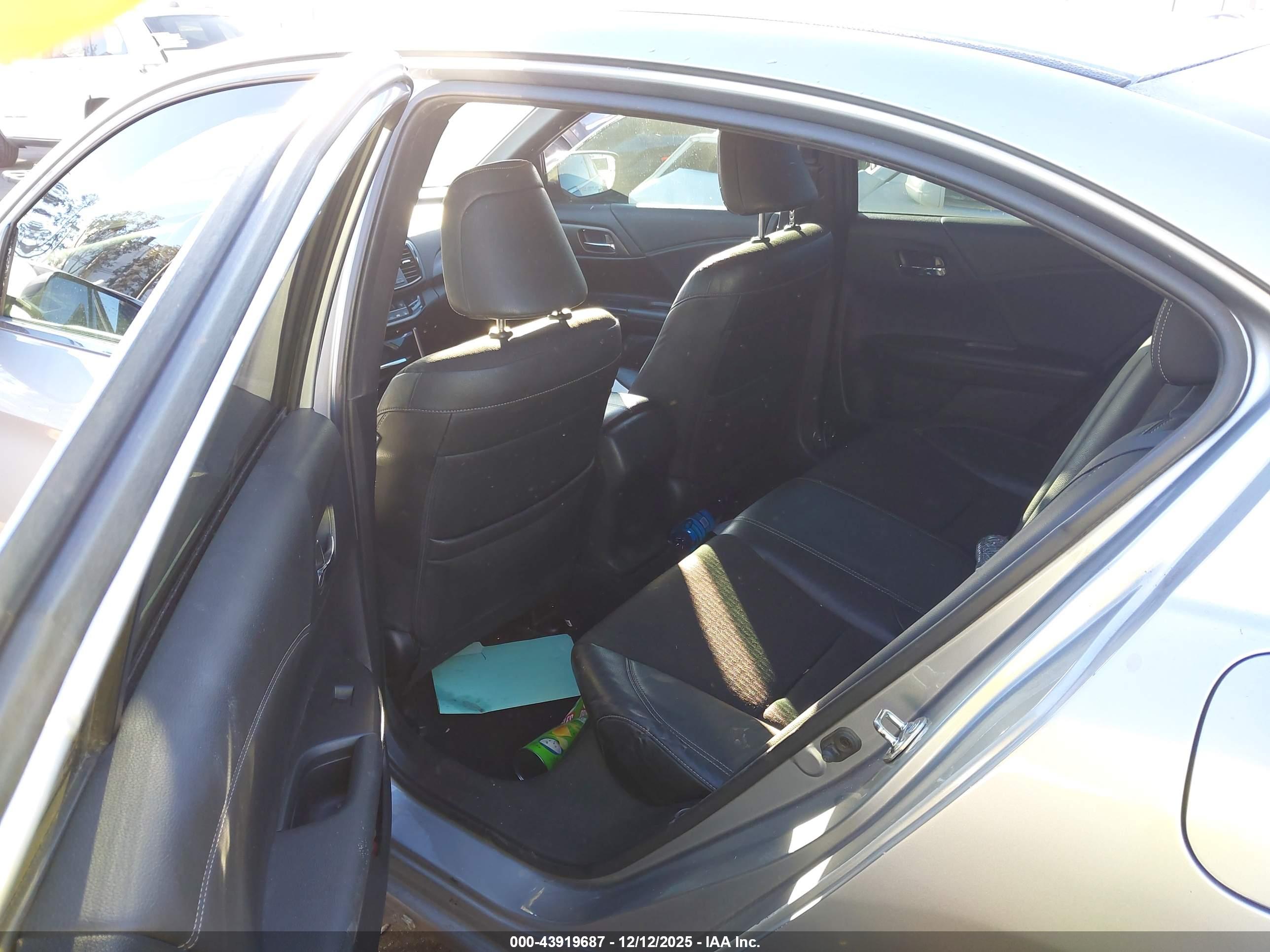HONDA ACCORD image 8
