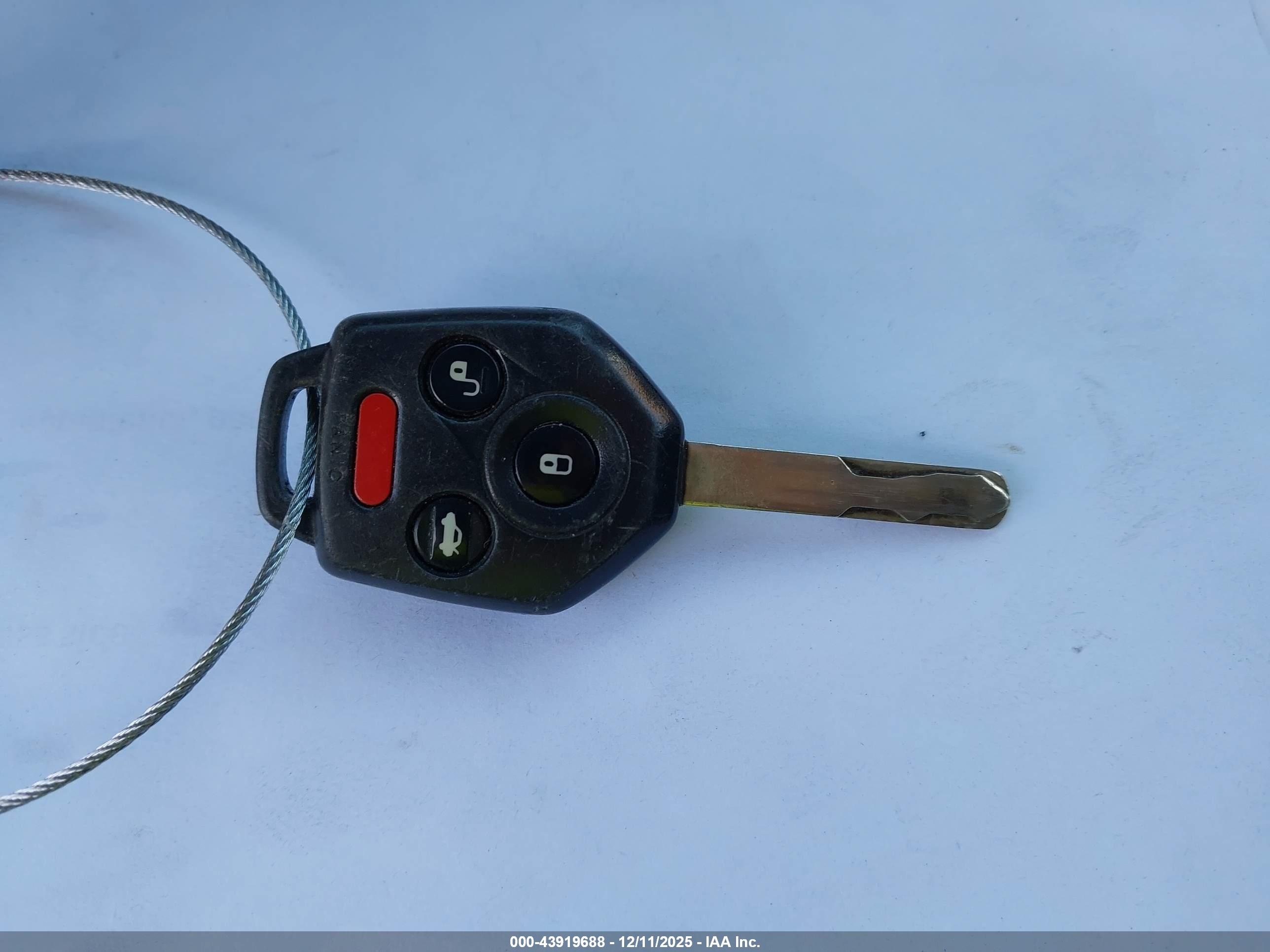 SUBARU OUTBACK image 11