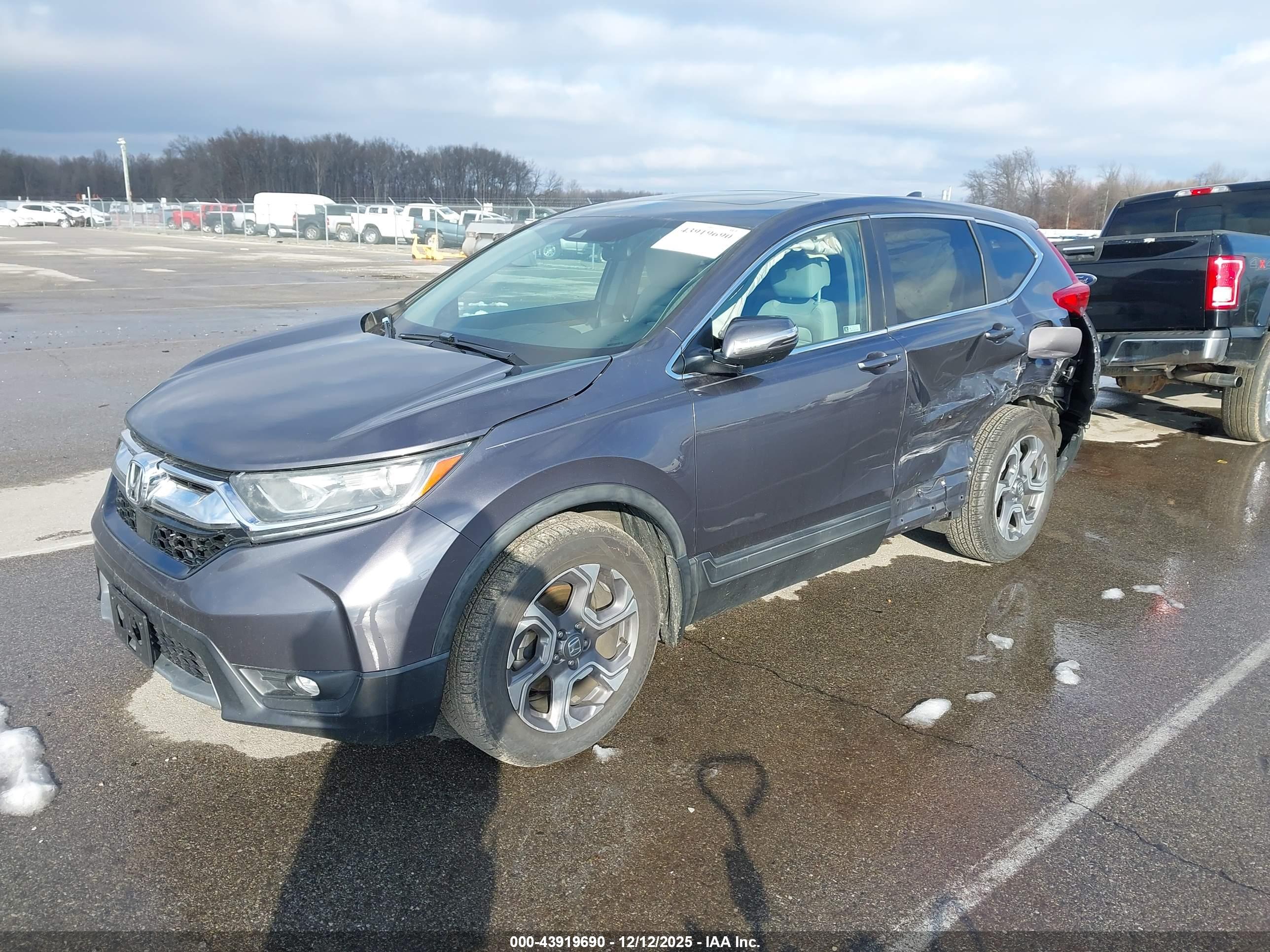 HONDA CR-V image 2