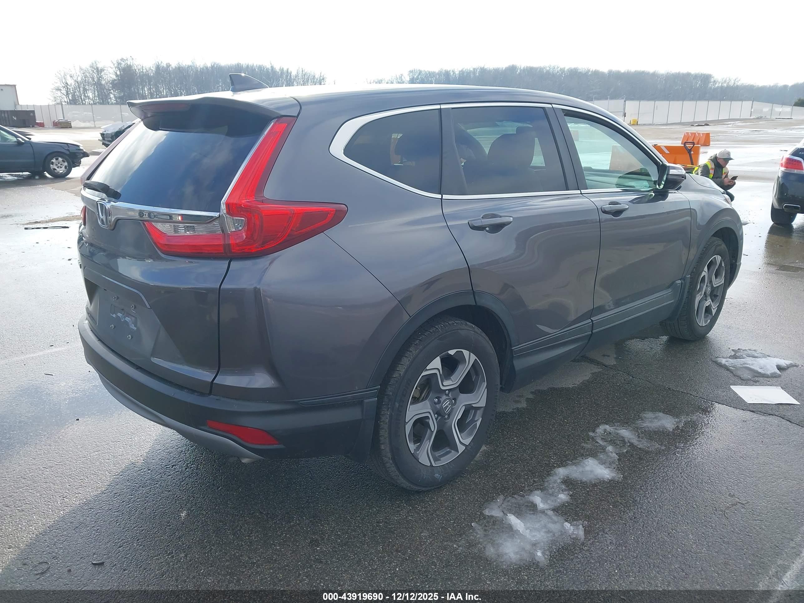 HONDA CR-V image 4