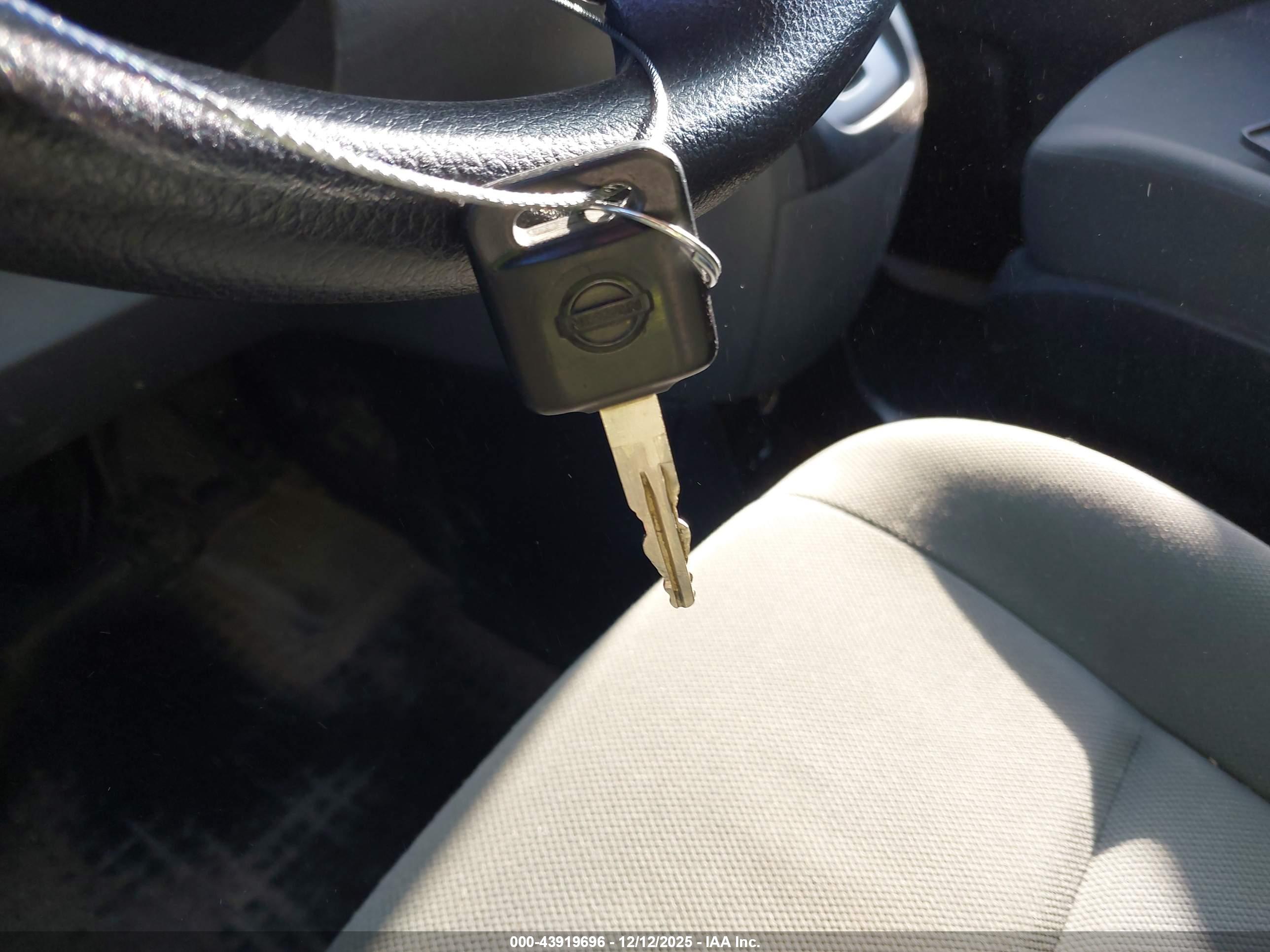 NISSAN NV200 image 11