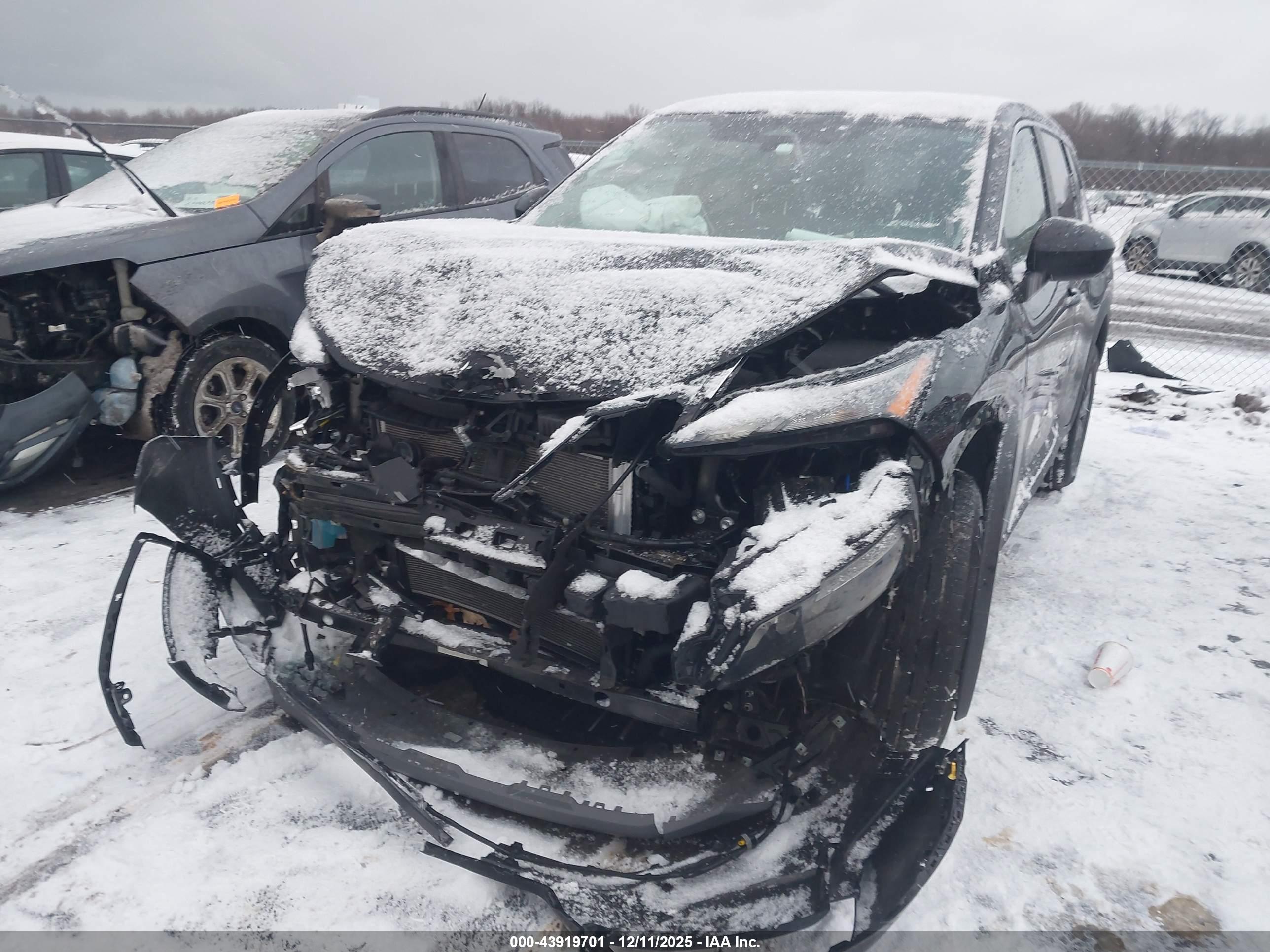 NISSAN ROGUE image 6