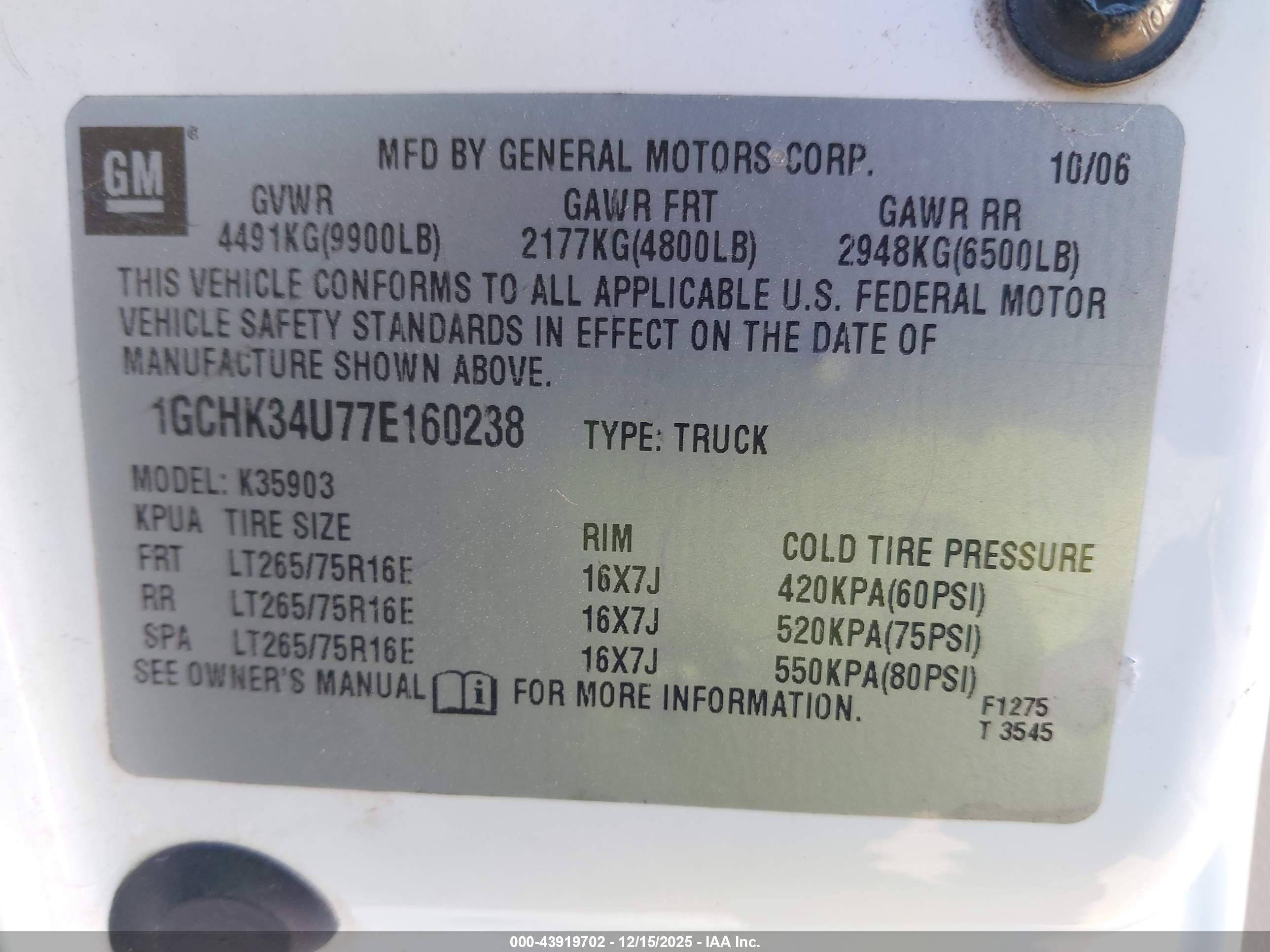 CHEVROLET SILVERADO image 9