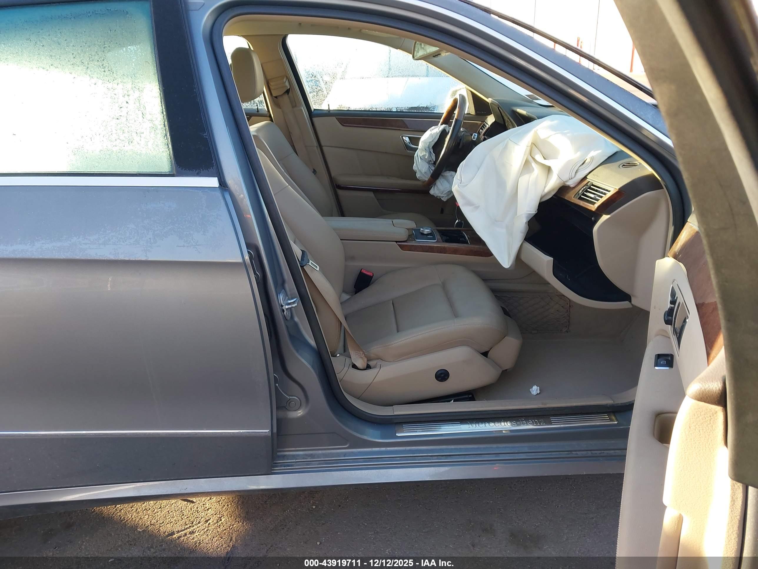 MERCEDES-BENZ E image 5