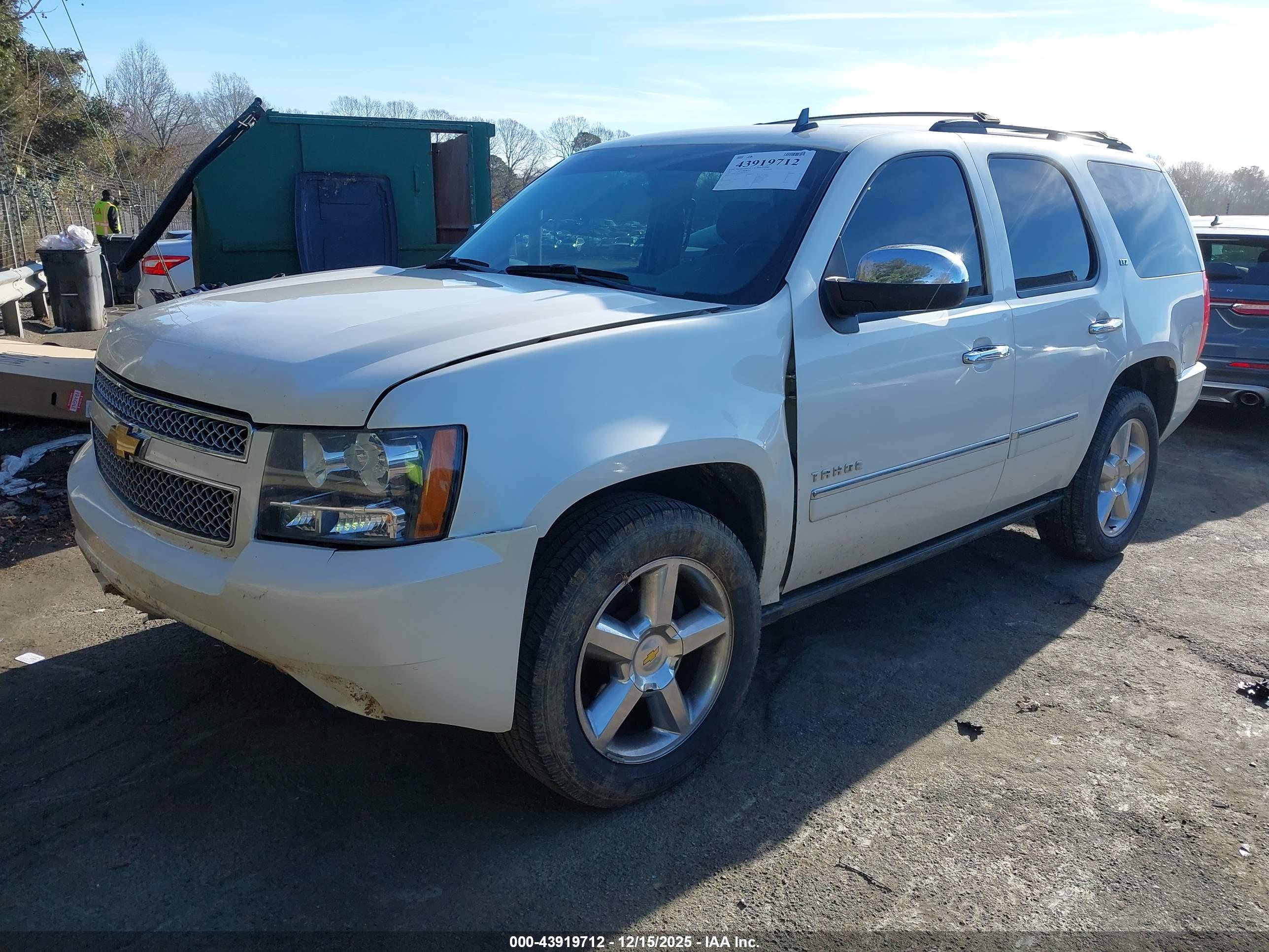 CHEVROLET TAHOE image 2
