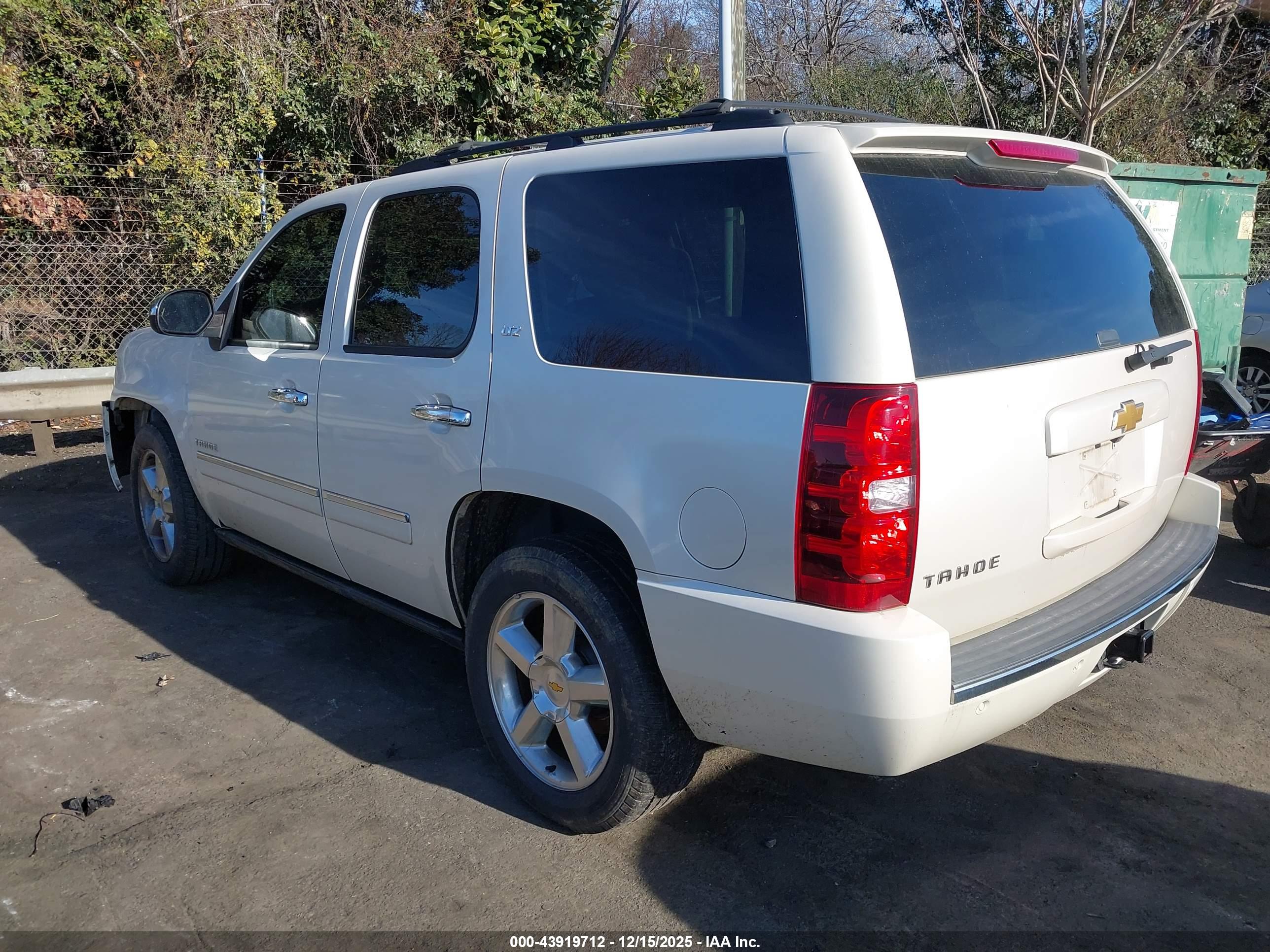 CHEVROLET TAHOE image 3