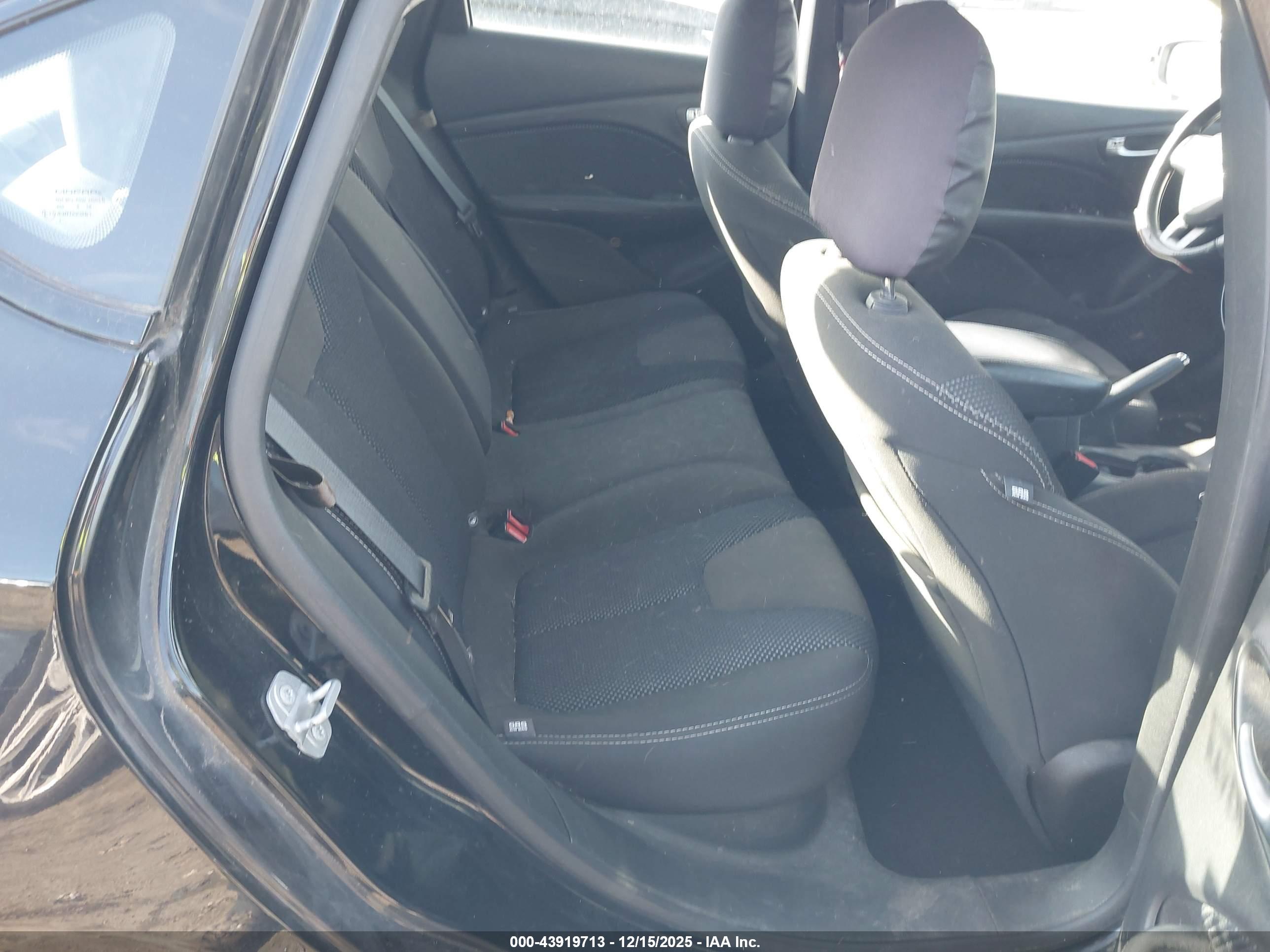 DODGE DART image 8