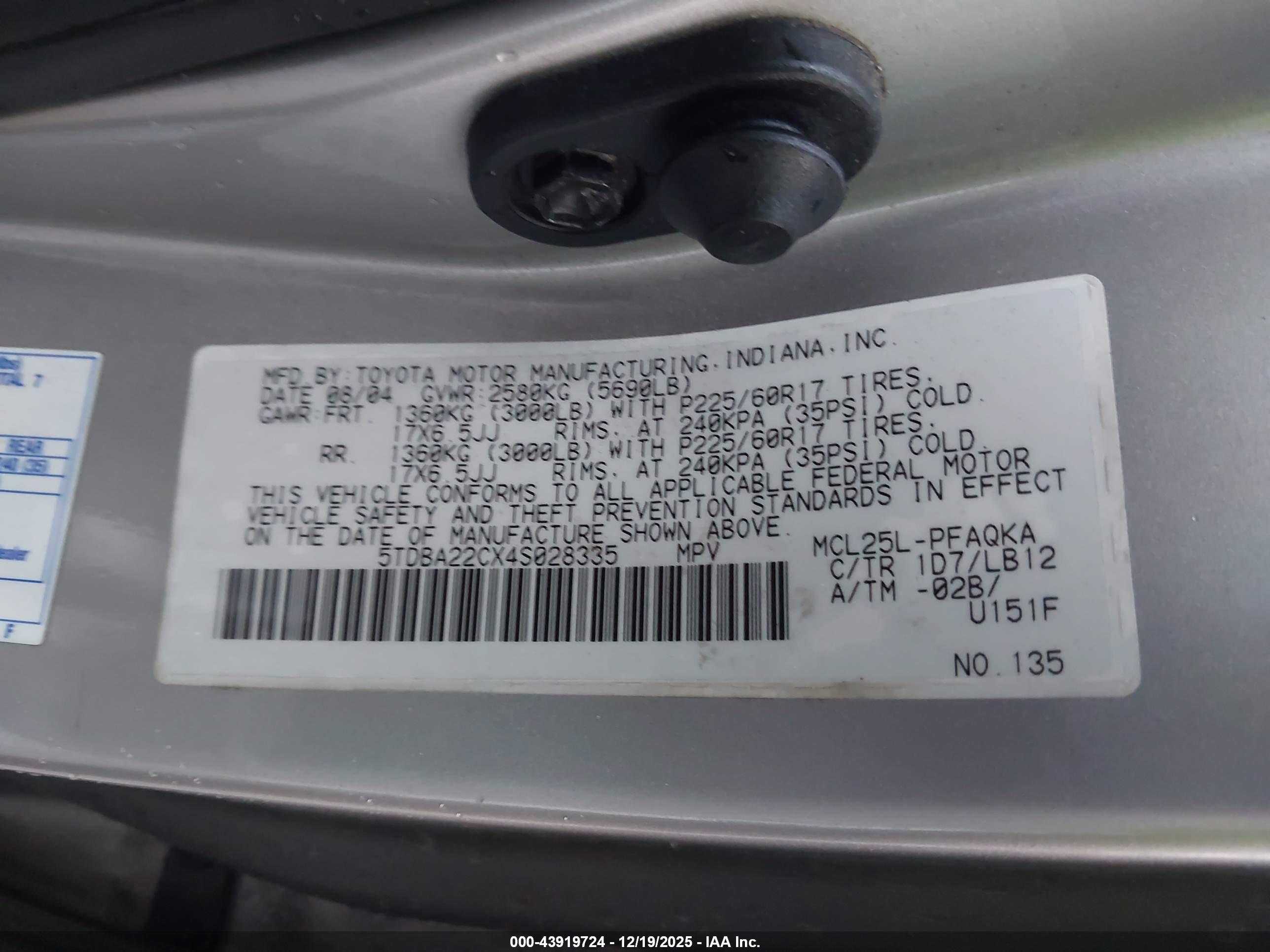 TOYOTA SIENNA image 9