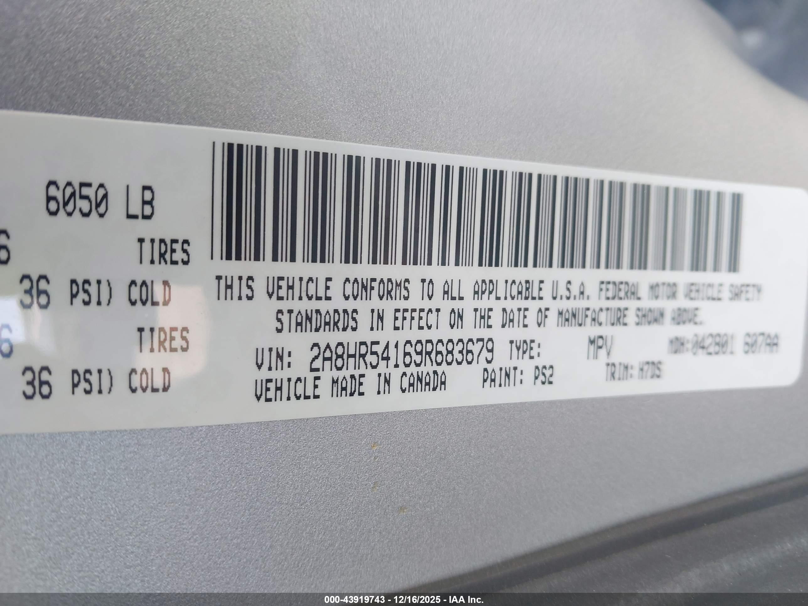 CHRYSLER TOWN image 9