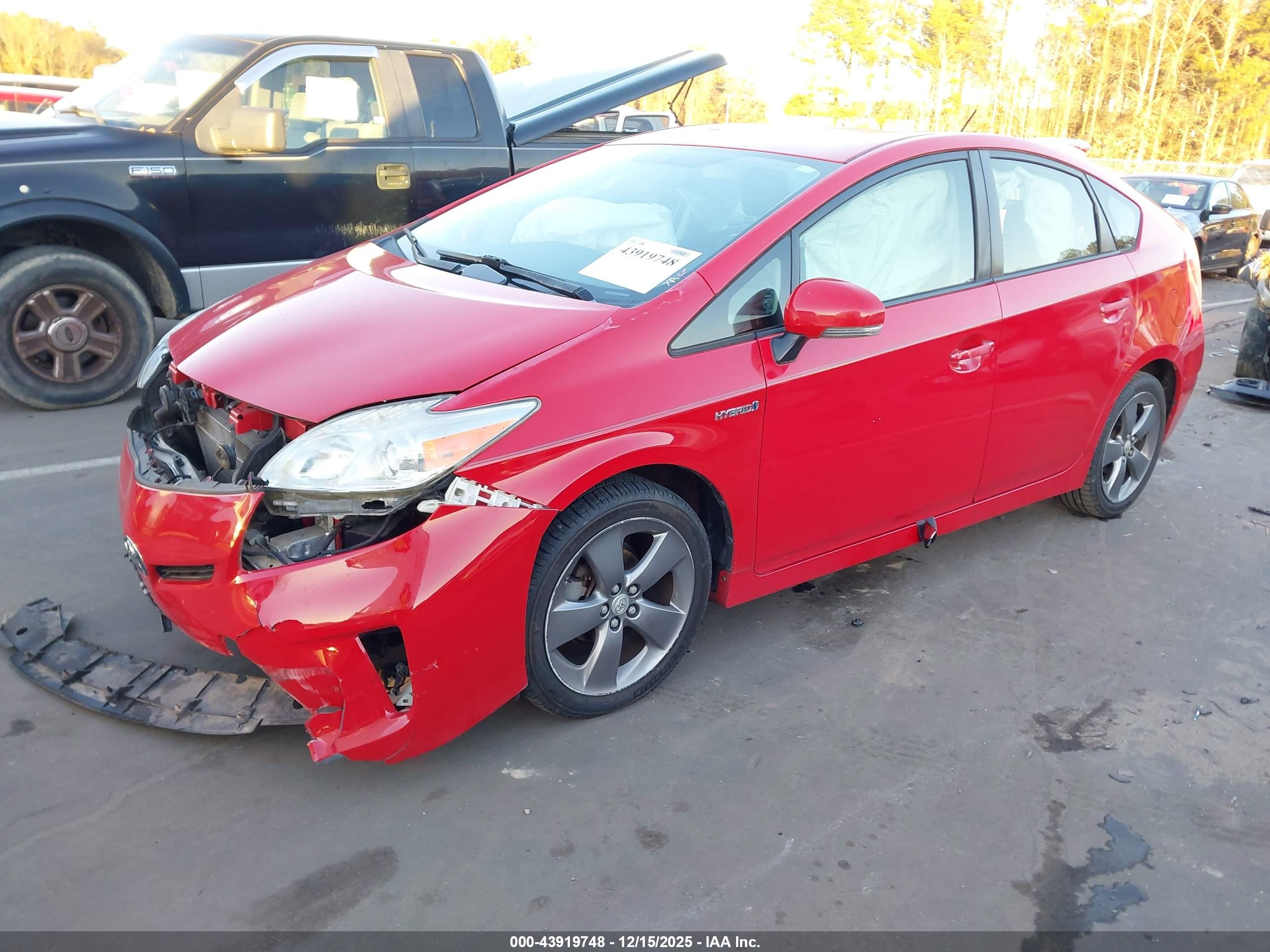 TOYOTA PRIUS image 2