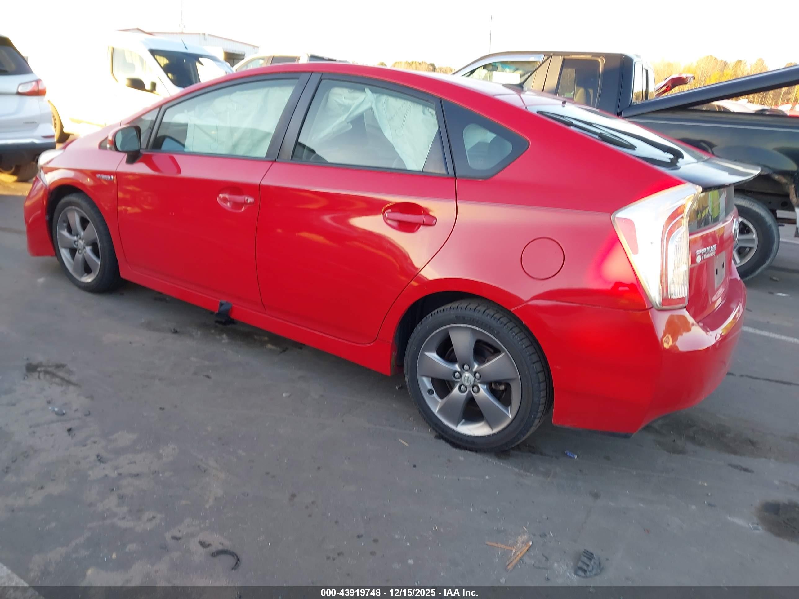 TOYOTA PRIUS image 3