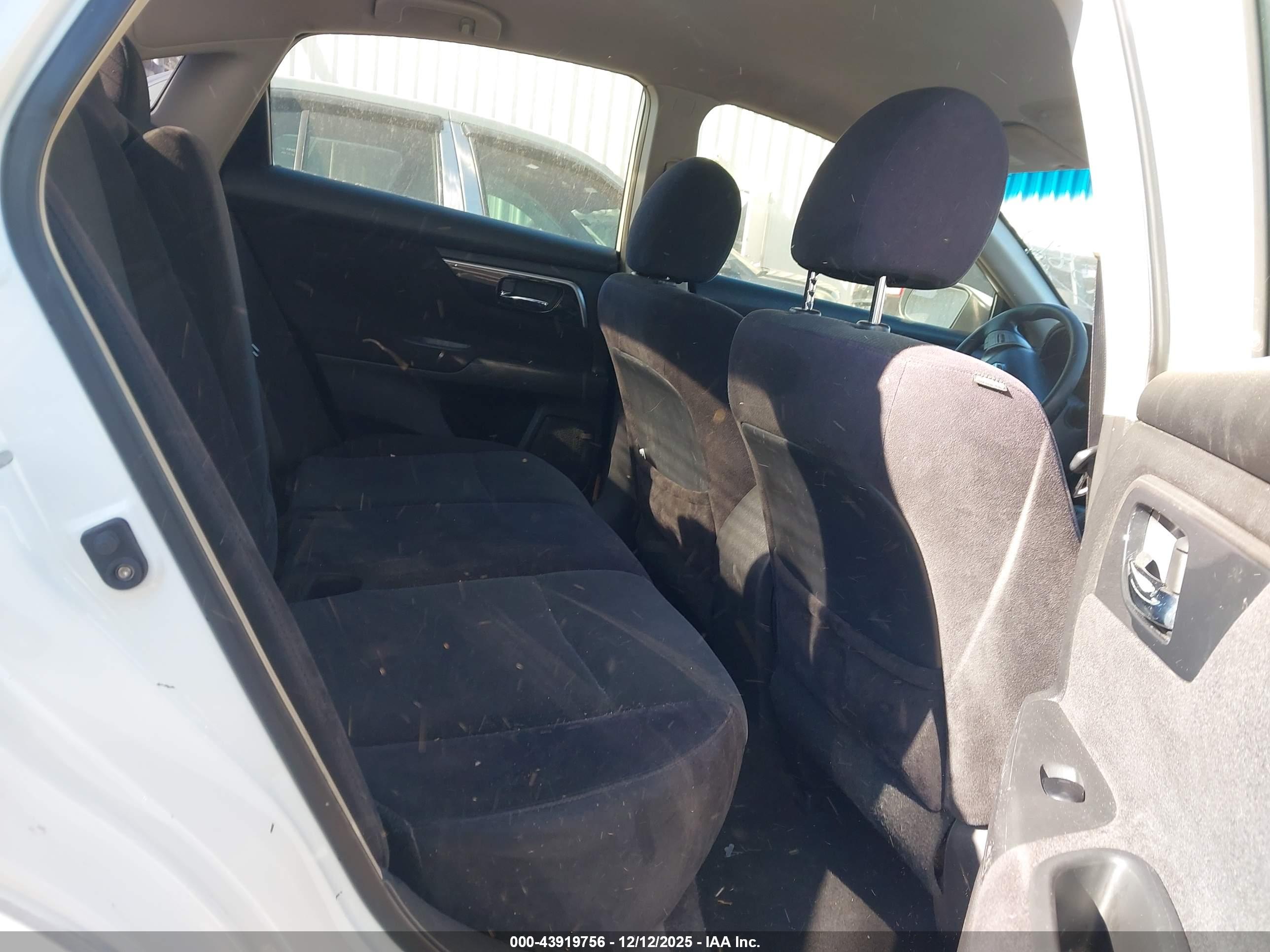 NISSAN ALTIMA image 8