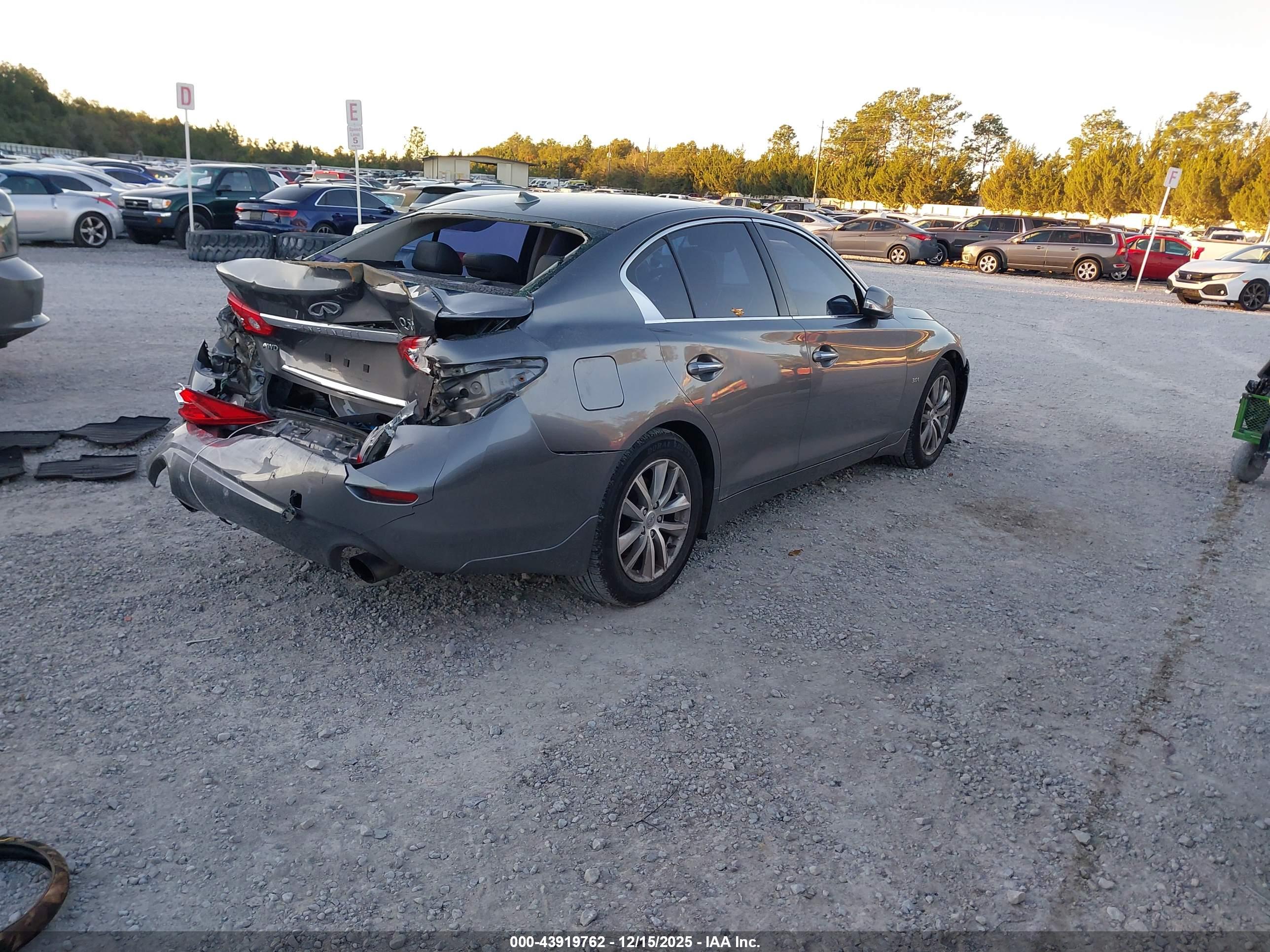 INFINITI Q50 image 4