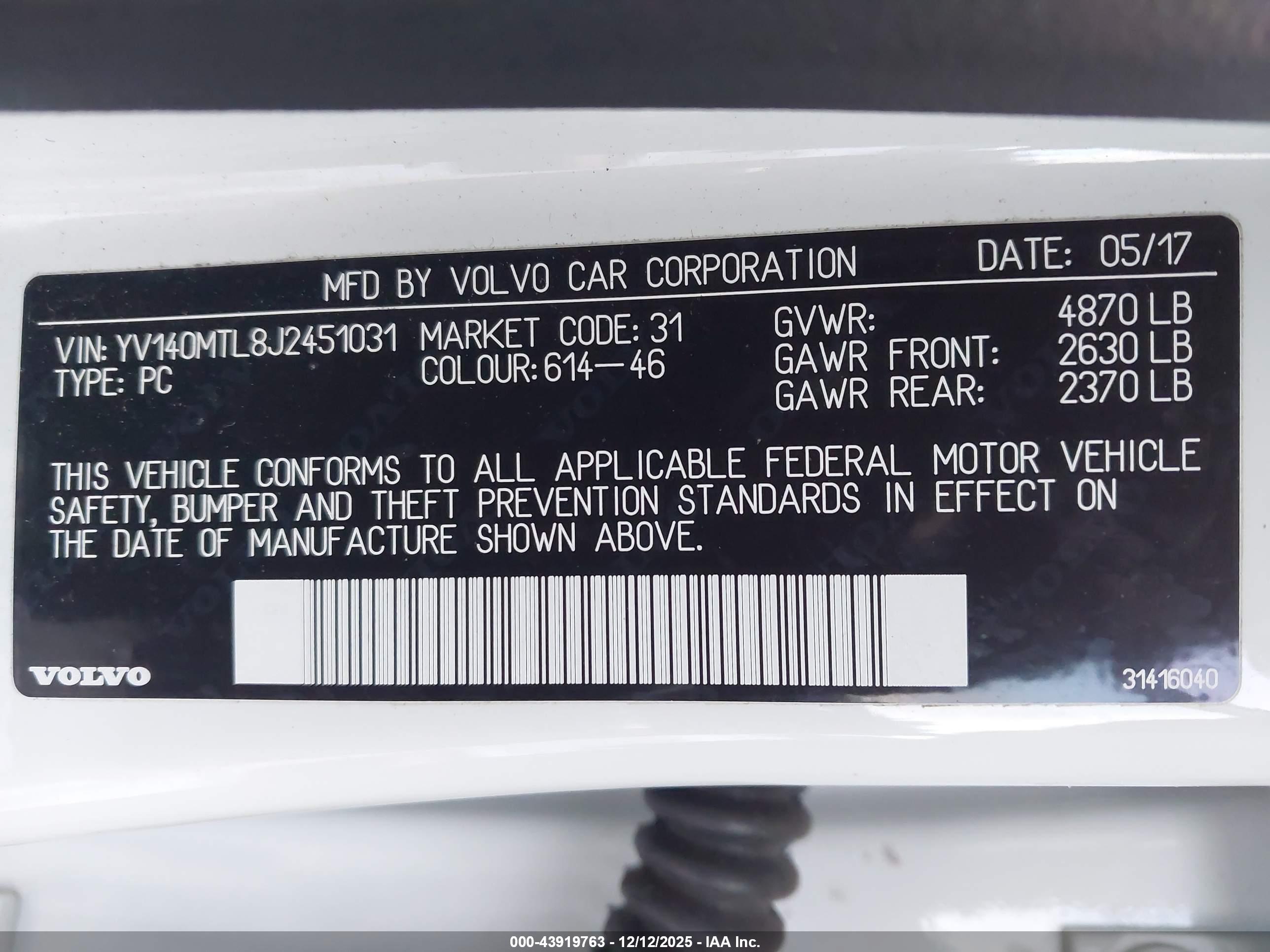 VOLVO S60 image 9