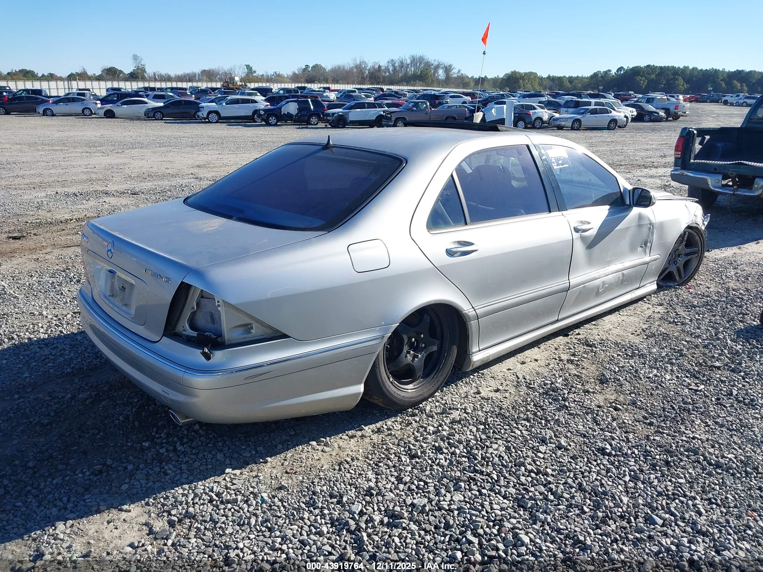 MERCEDES-BENZ S image 4