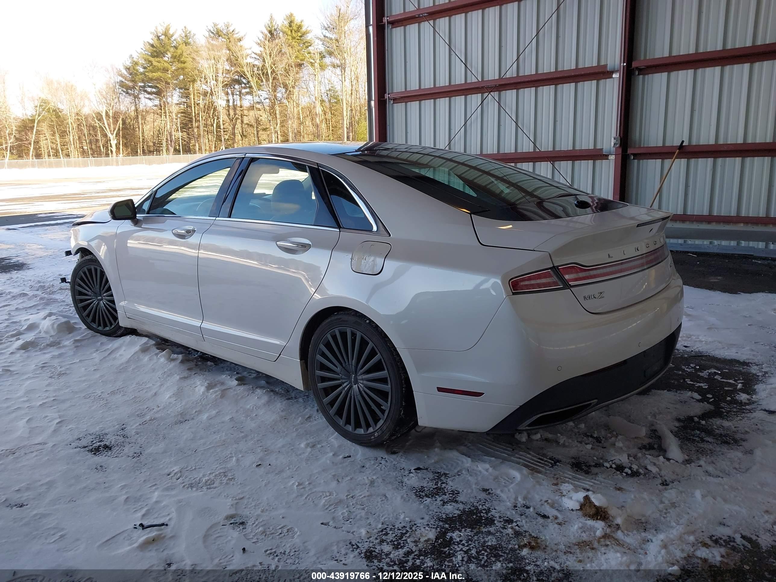 LINCOLN MKZ image 3