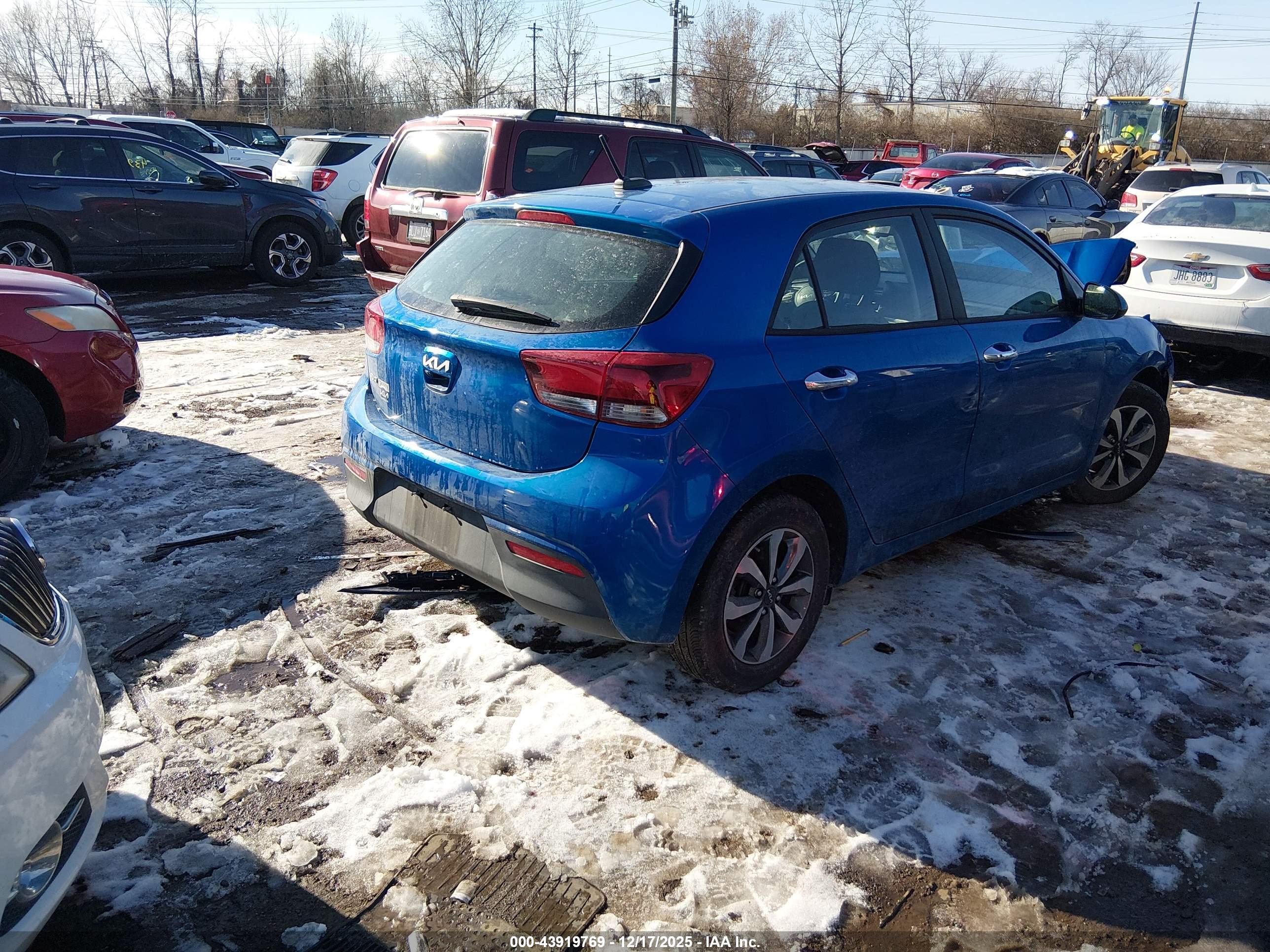 KIA RIO image 4