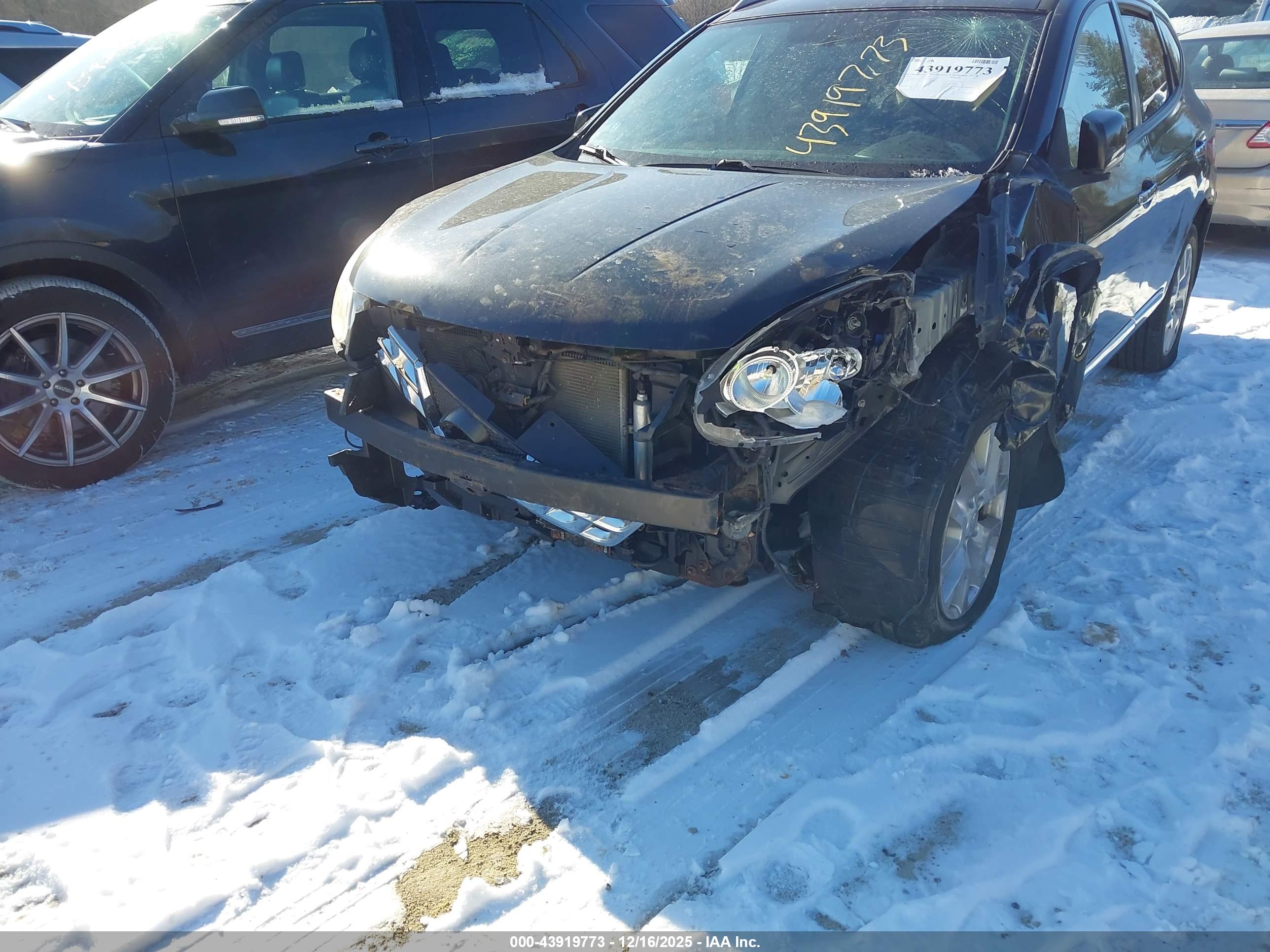 NISSAN ROGUE image 6