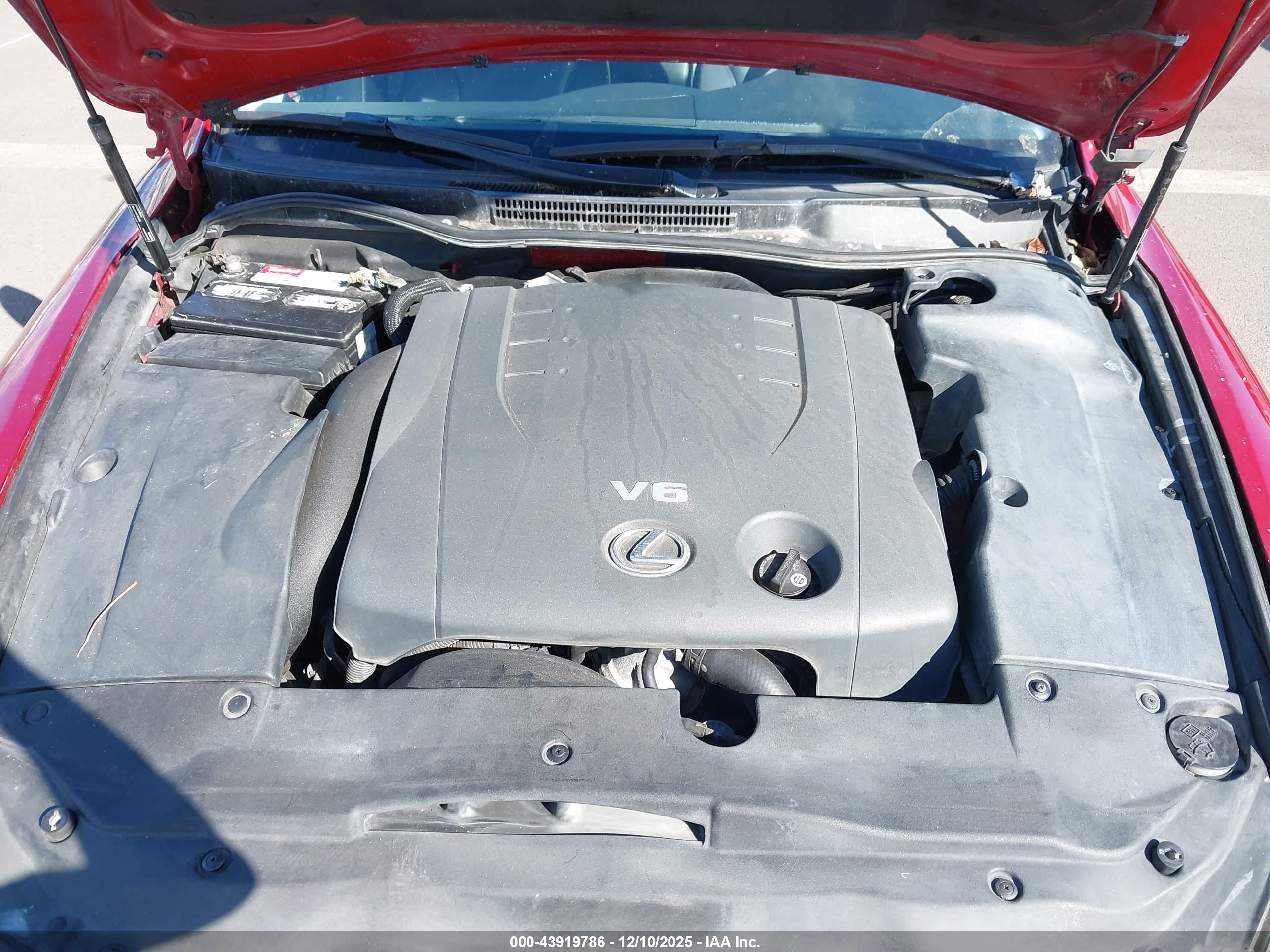 LEXUS IS image 10