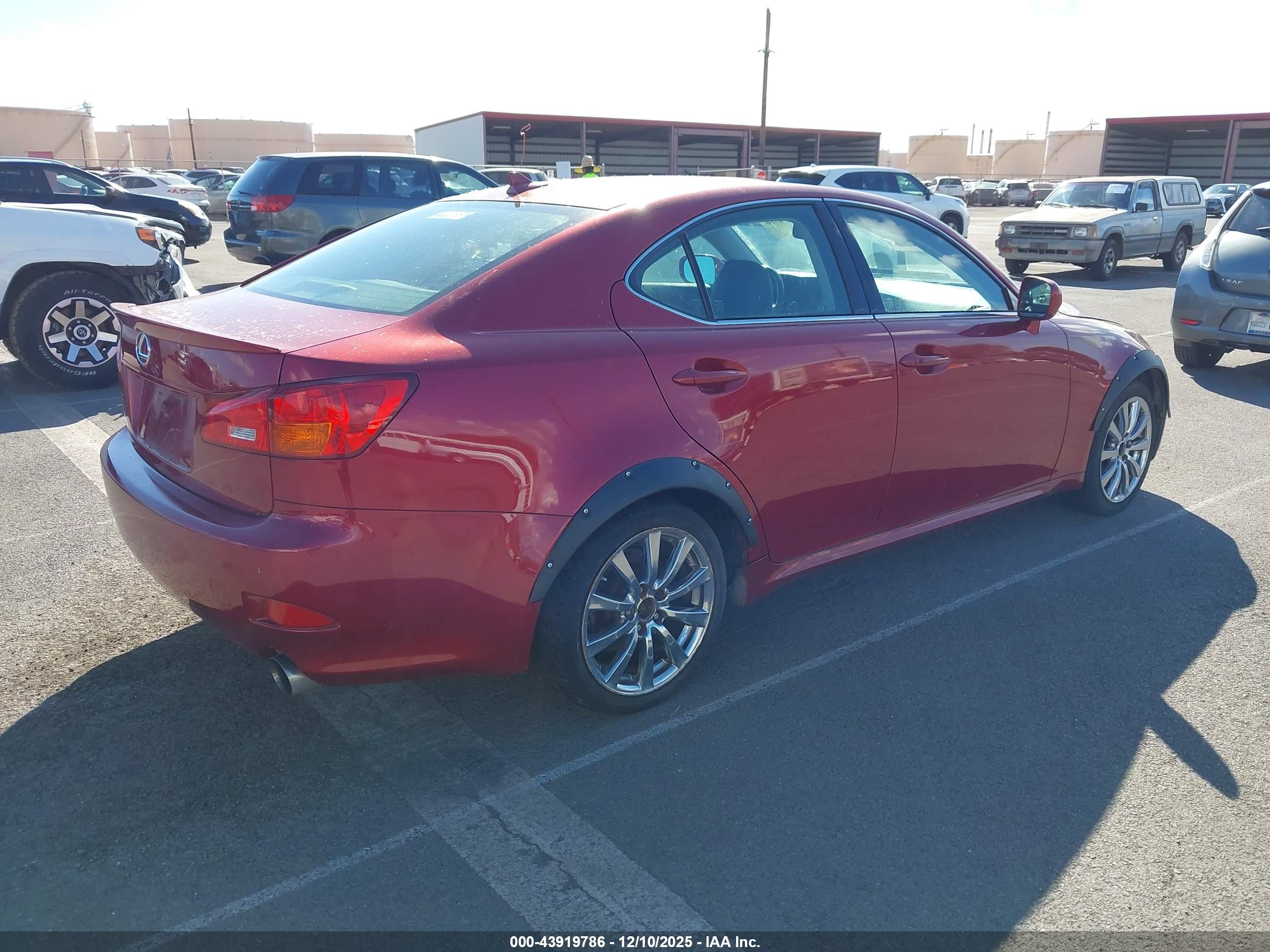 LEXUS IS image 4