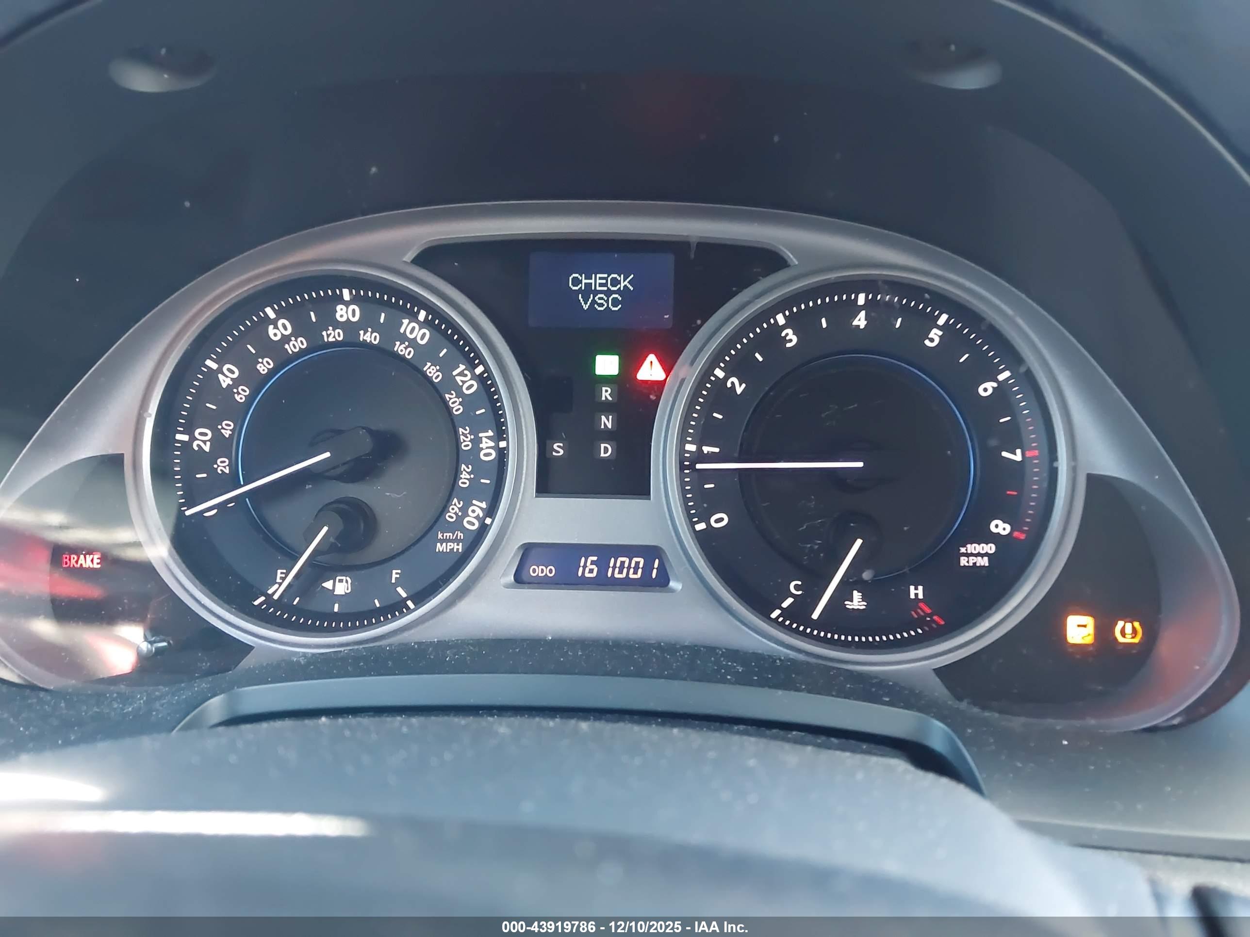 LEXUS IS image 7