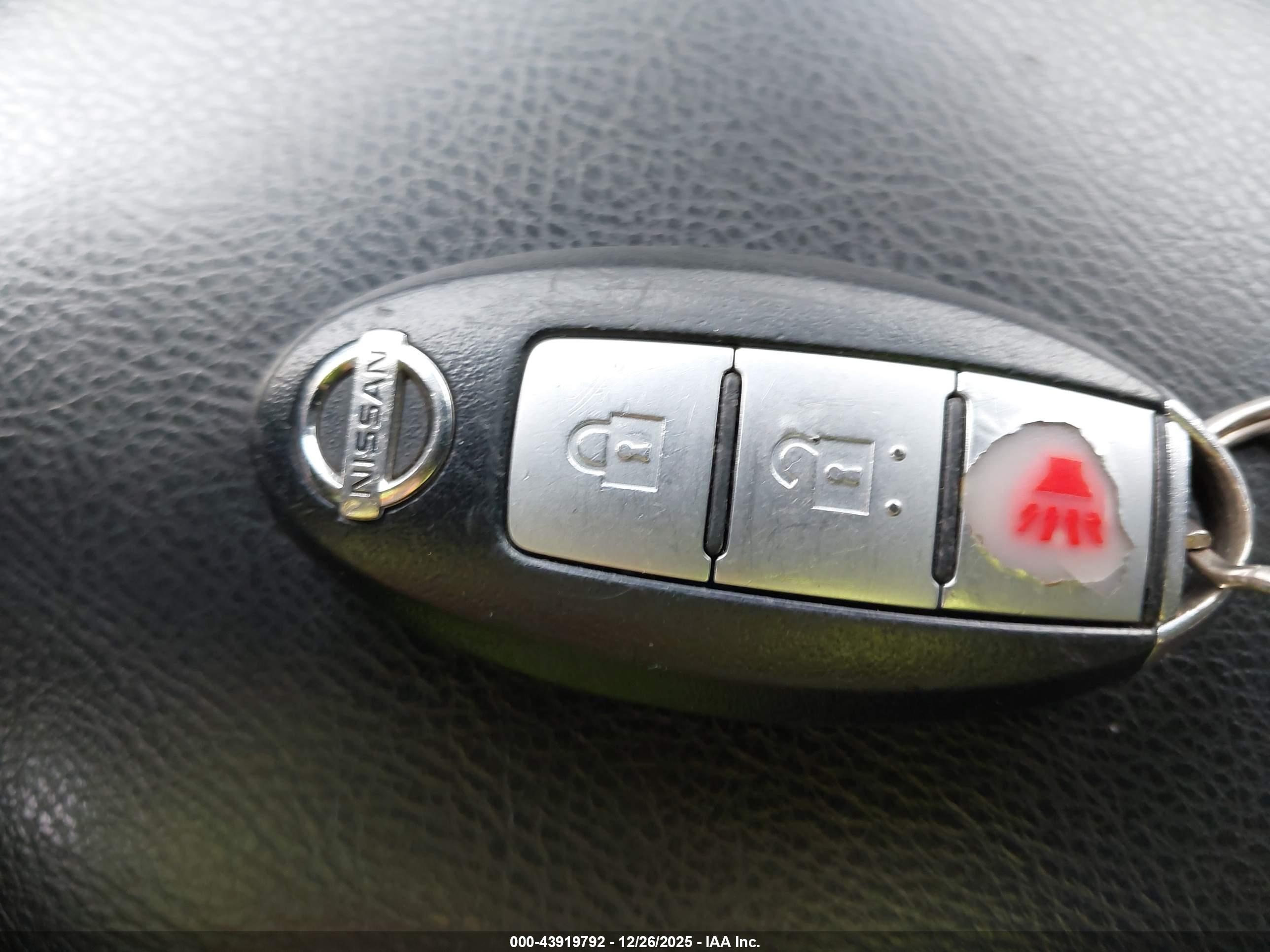NISSAN MURANO image 11