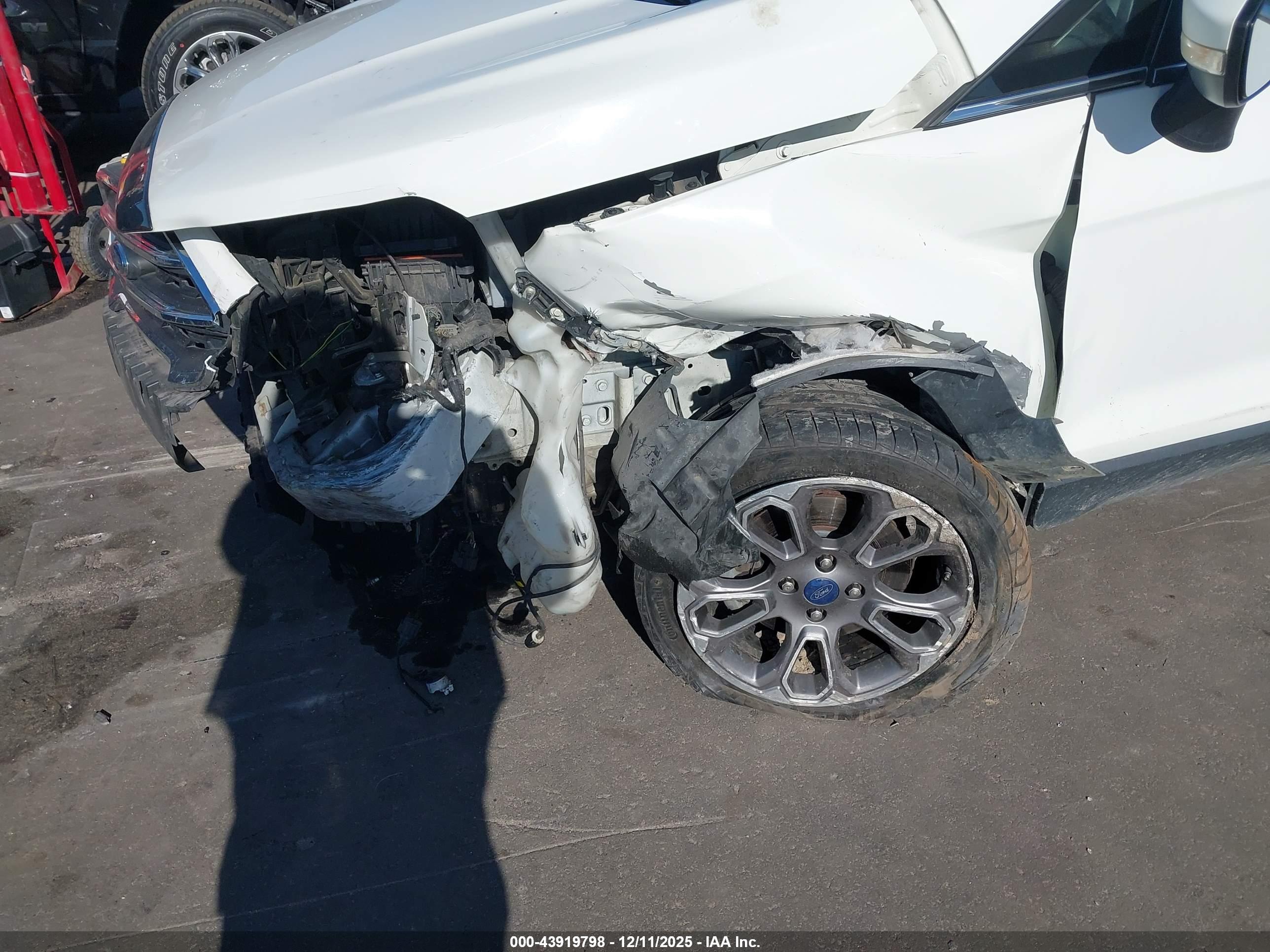 FORD ECOSPORT image 6