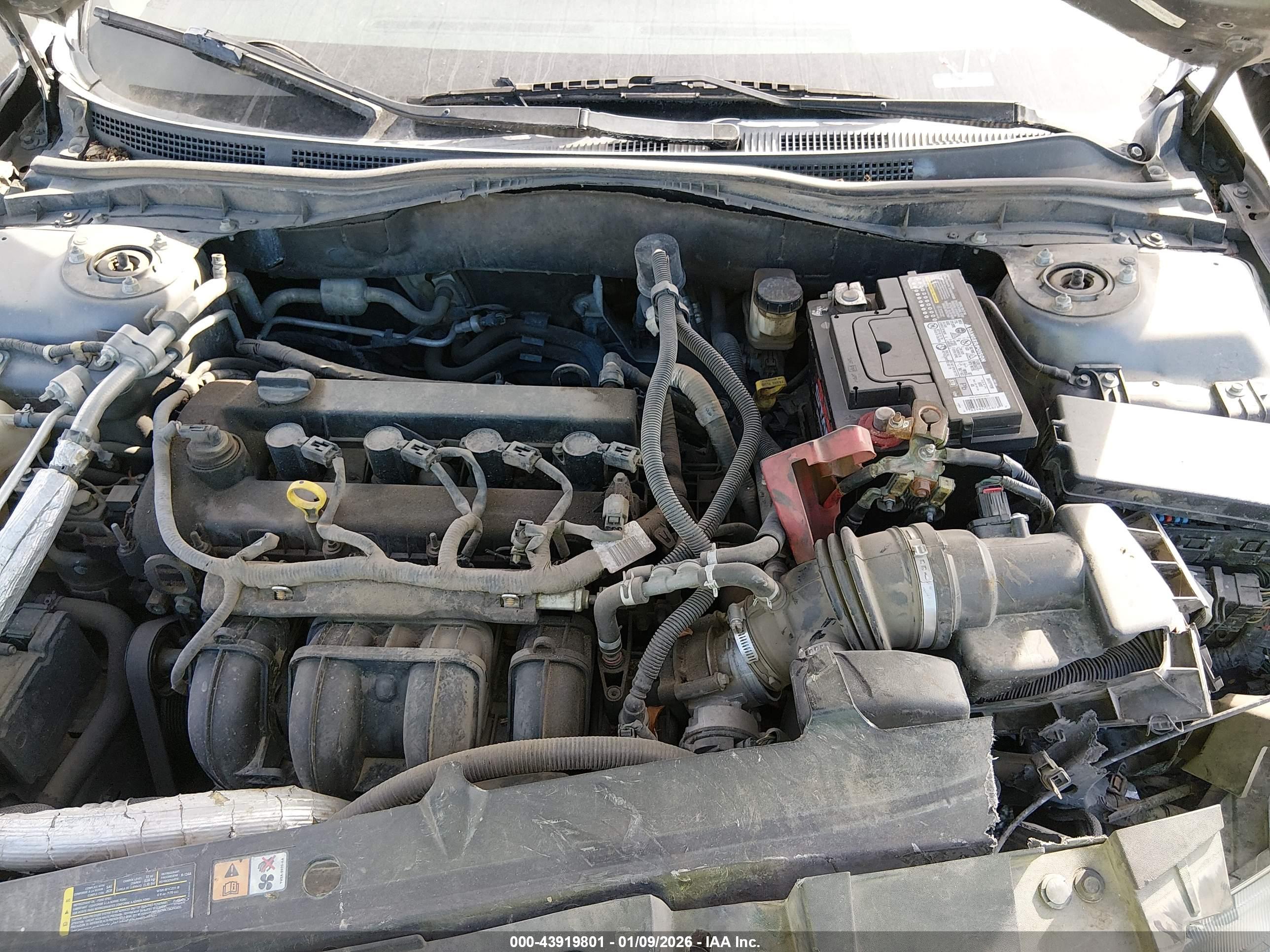 FORD FUSION image 10