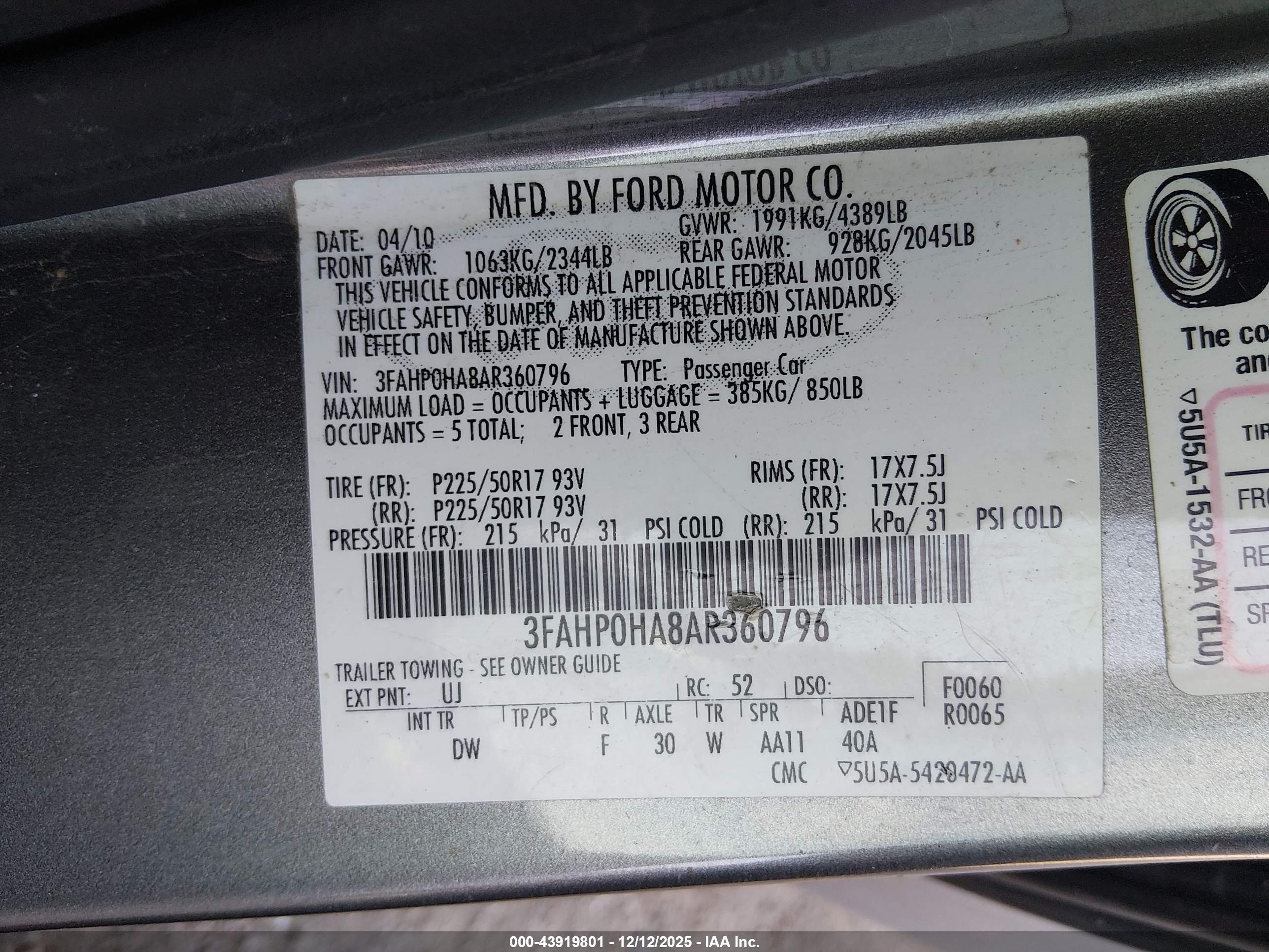 FORD FUSION image 9