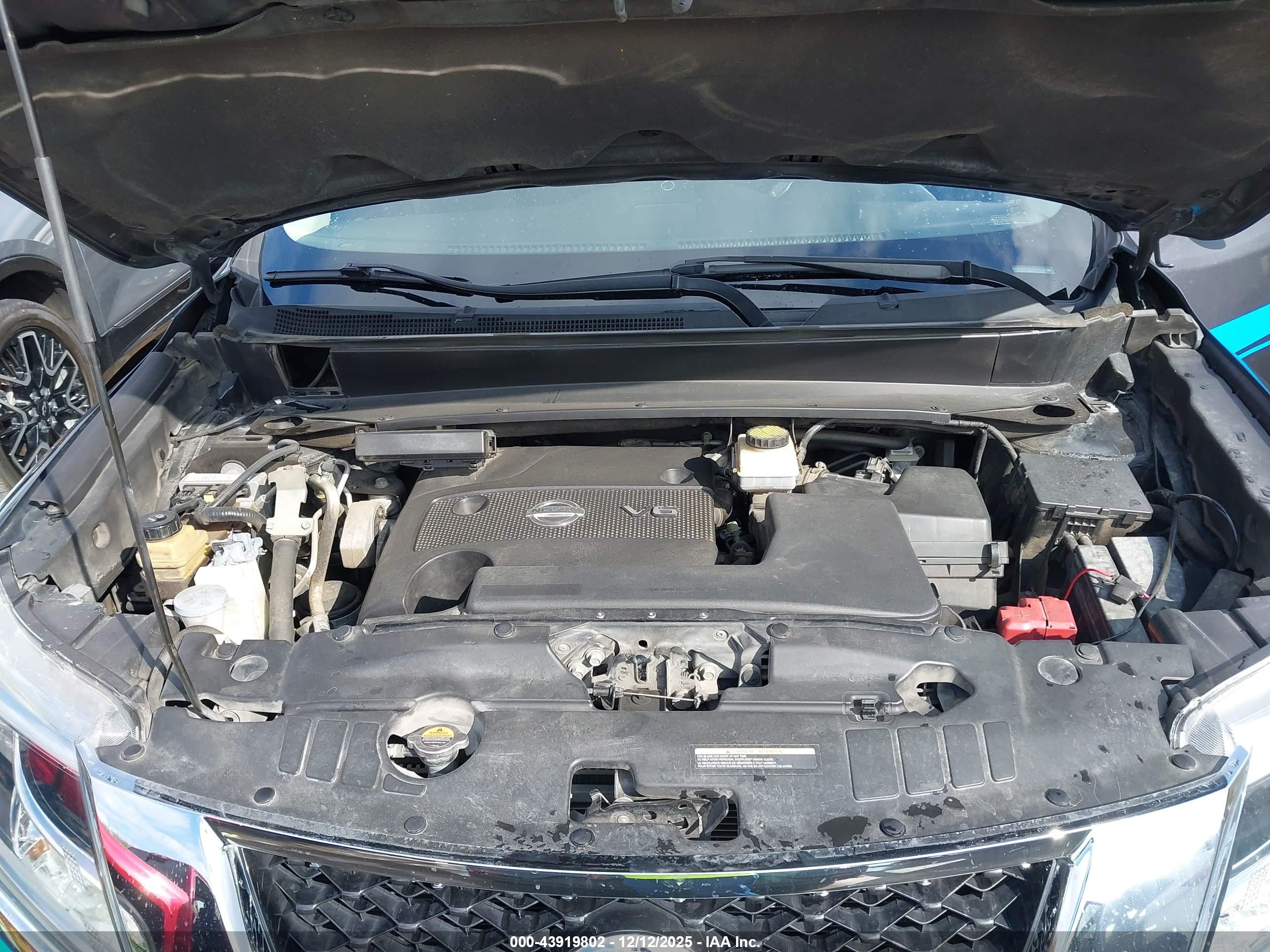 NISSAN PATHFINDER image 10
