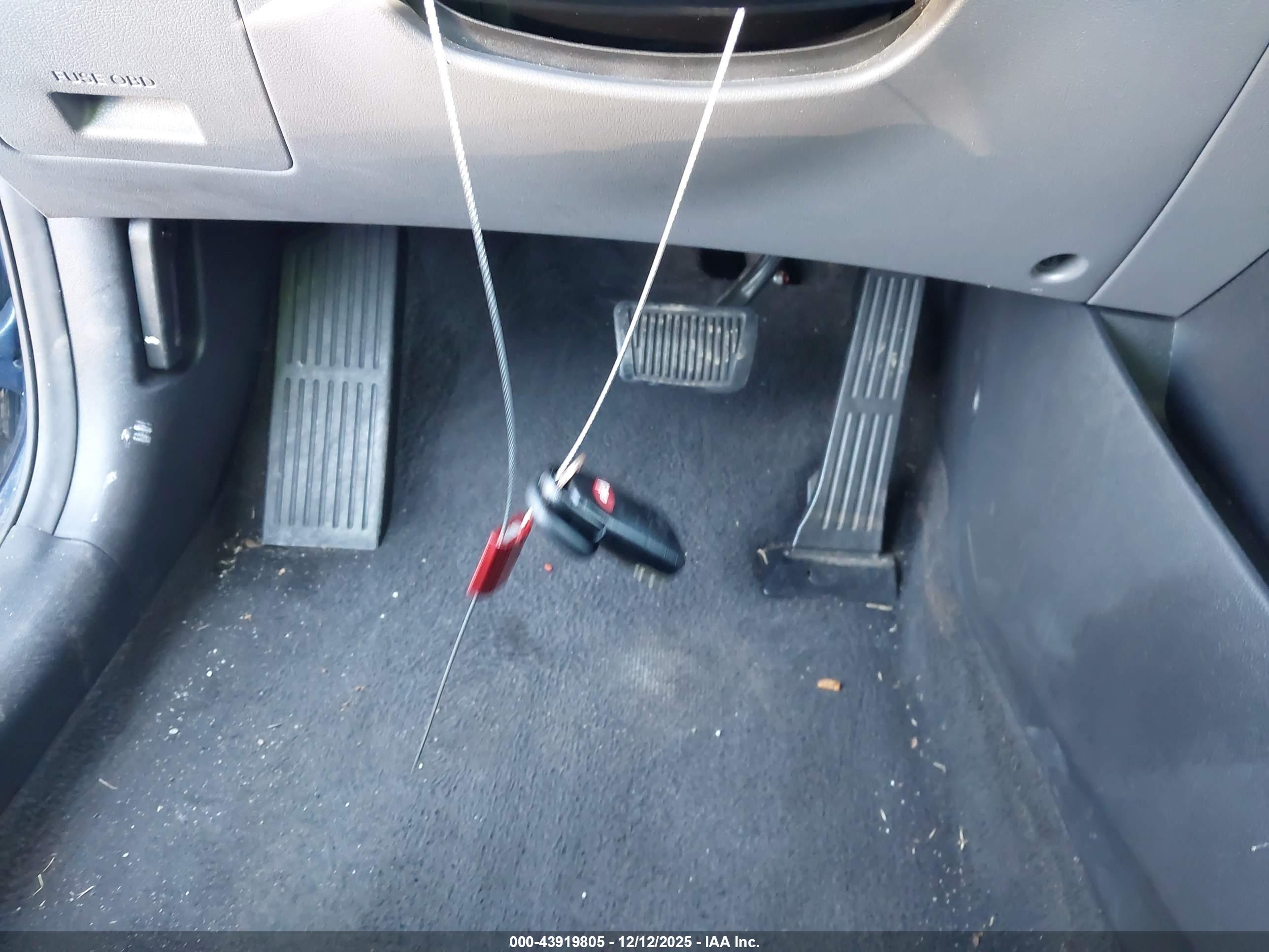 HYUNDAI ELANTRA image 11