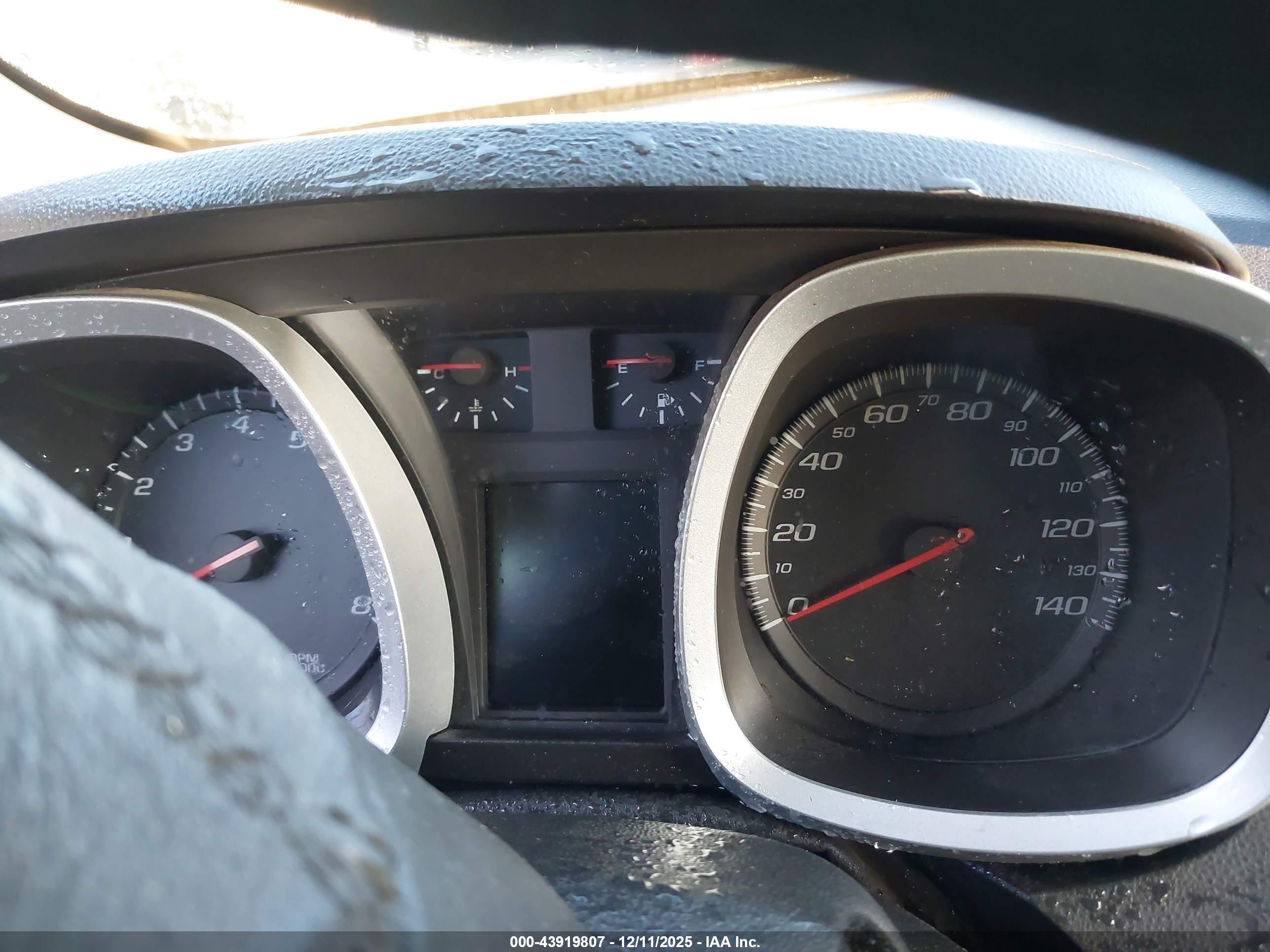 CHEVROLET EQUINOX image 7