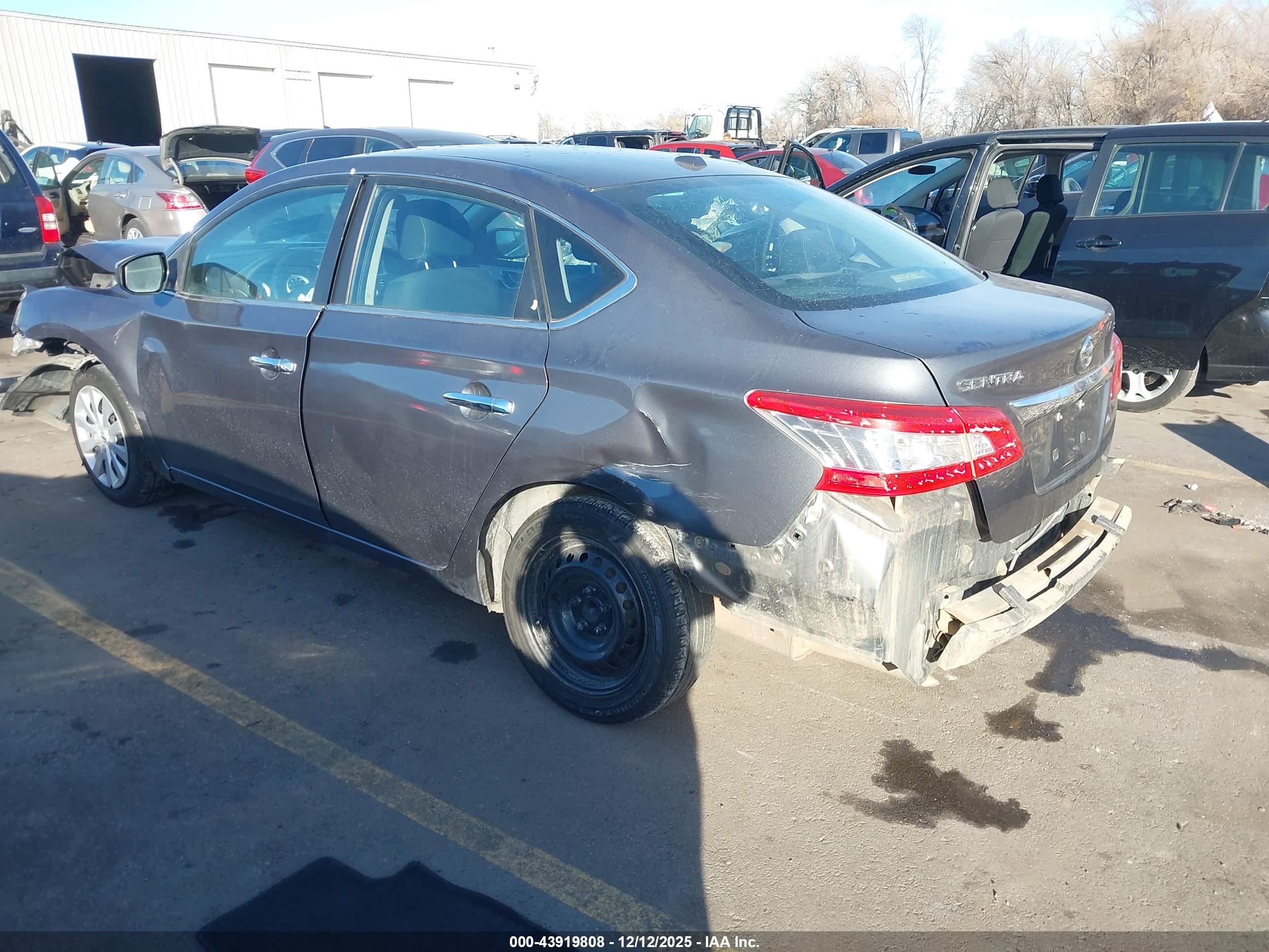 NISSAN SENTRA image 3