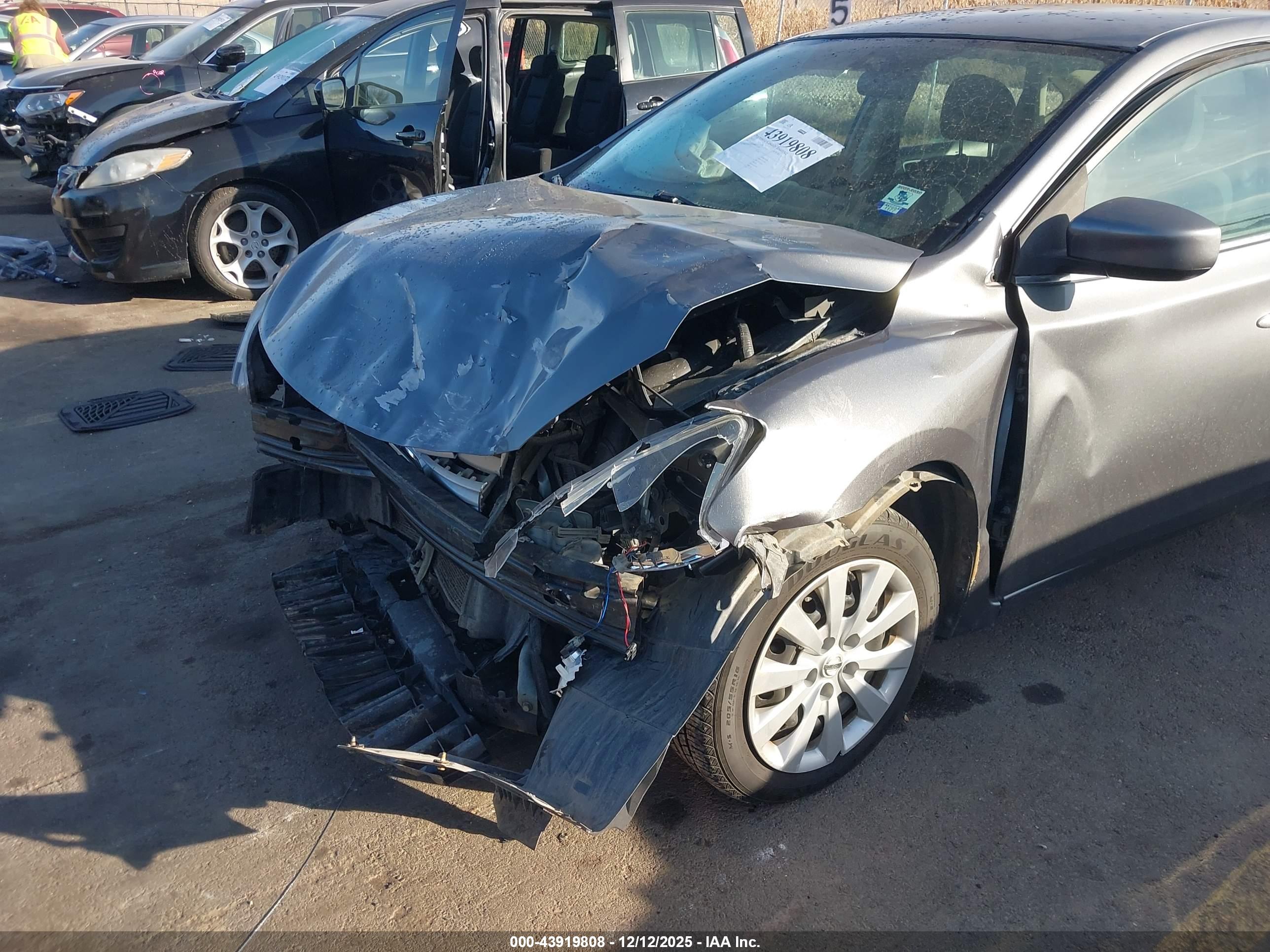 NISSAN SENTRA image 6
