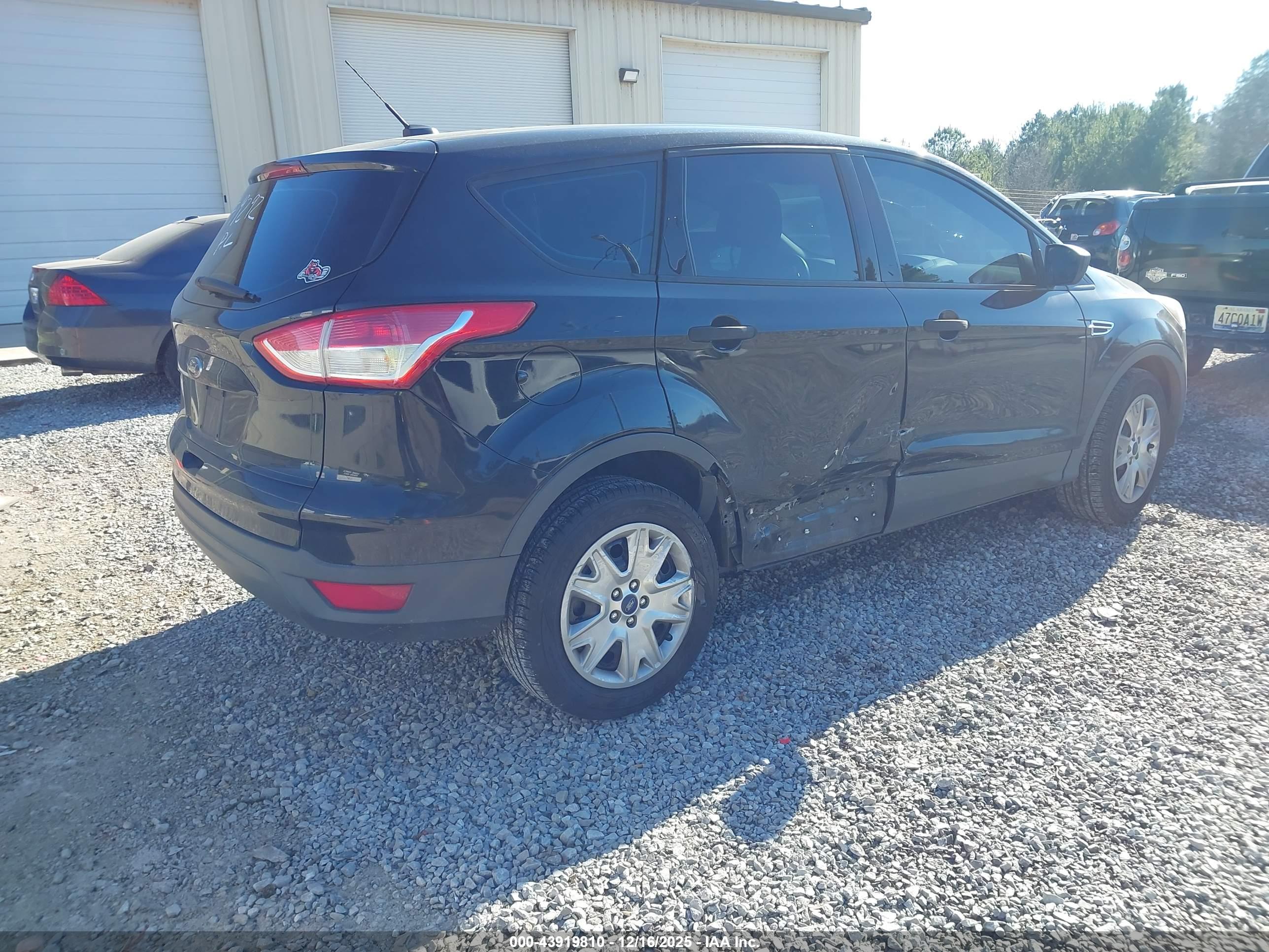 FORD ESCAPE image 4
