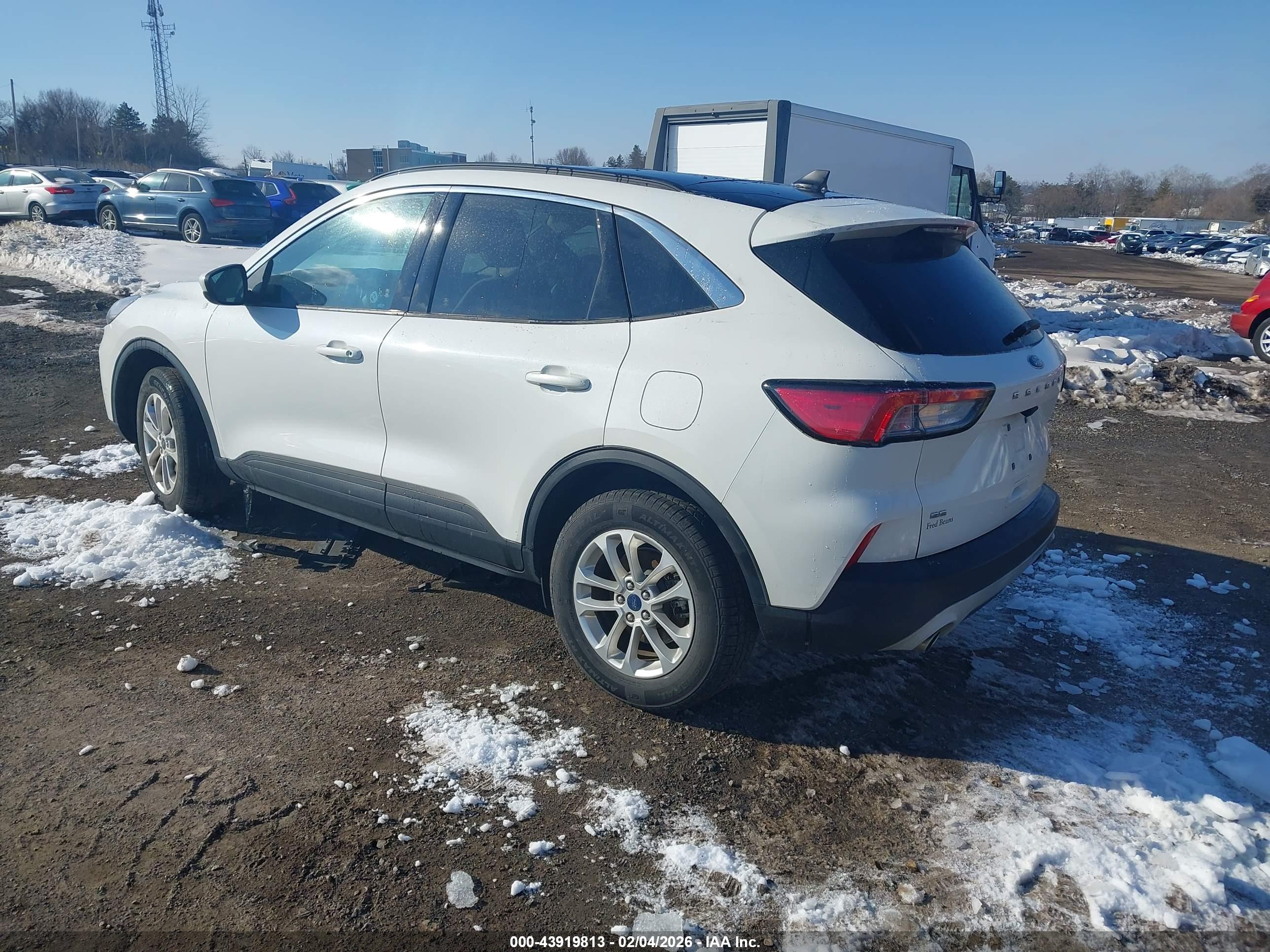 FORD ESCAPE image 3