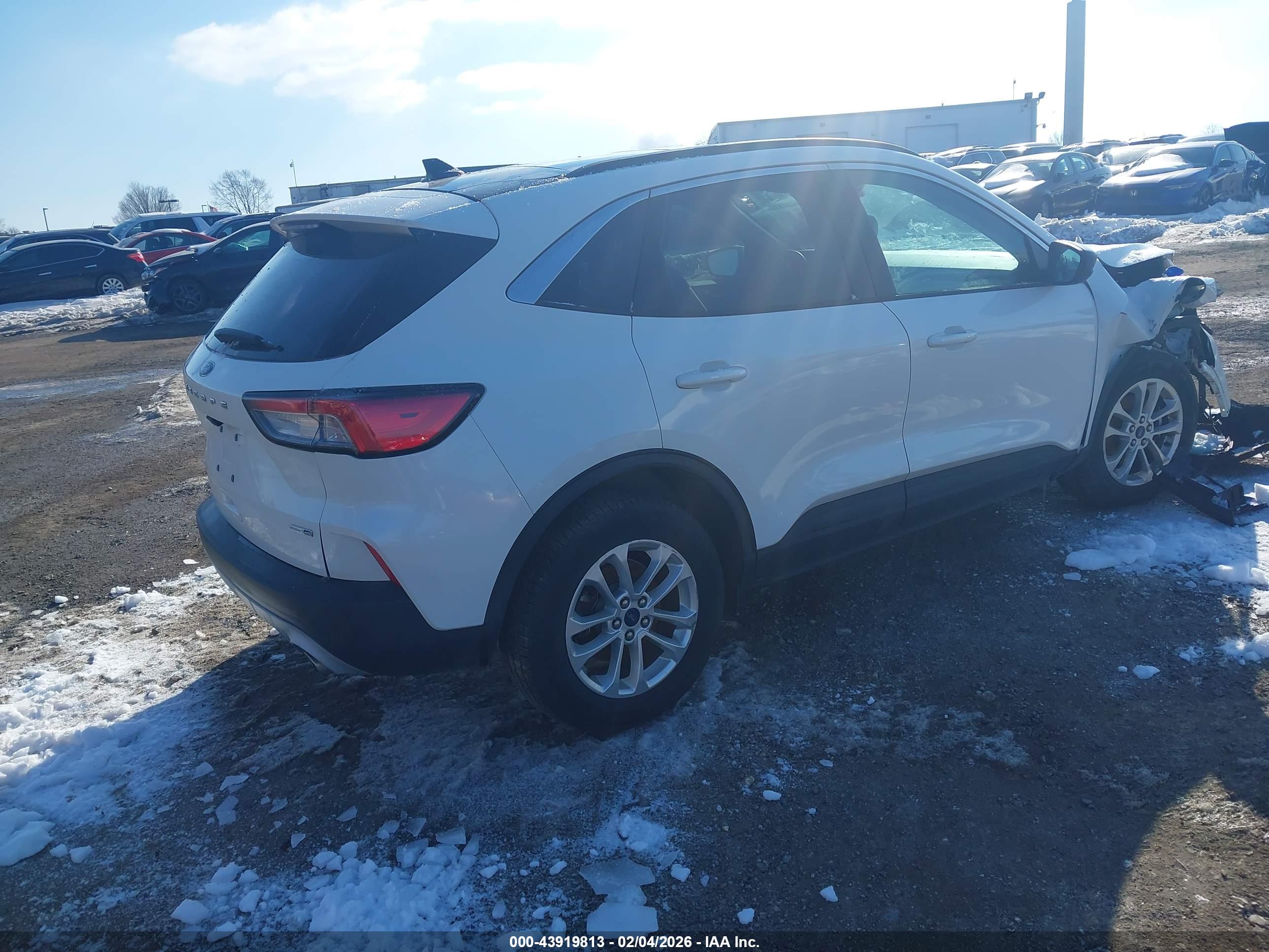 FORD ESCAPE image 4