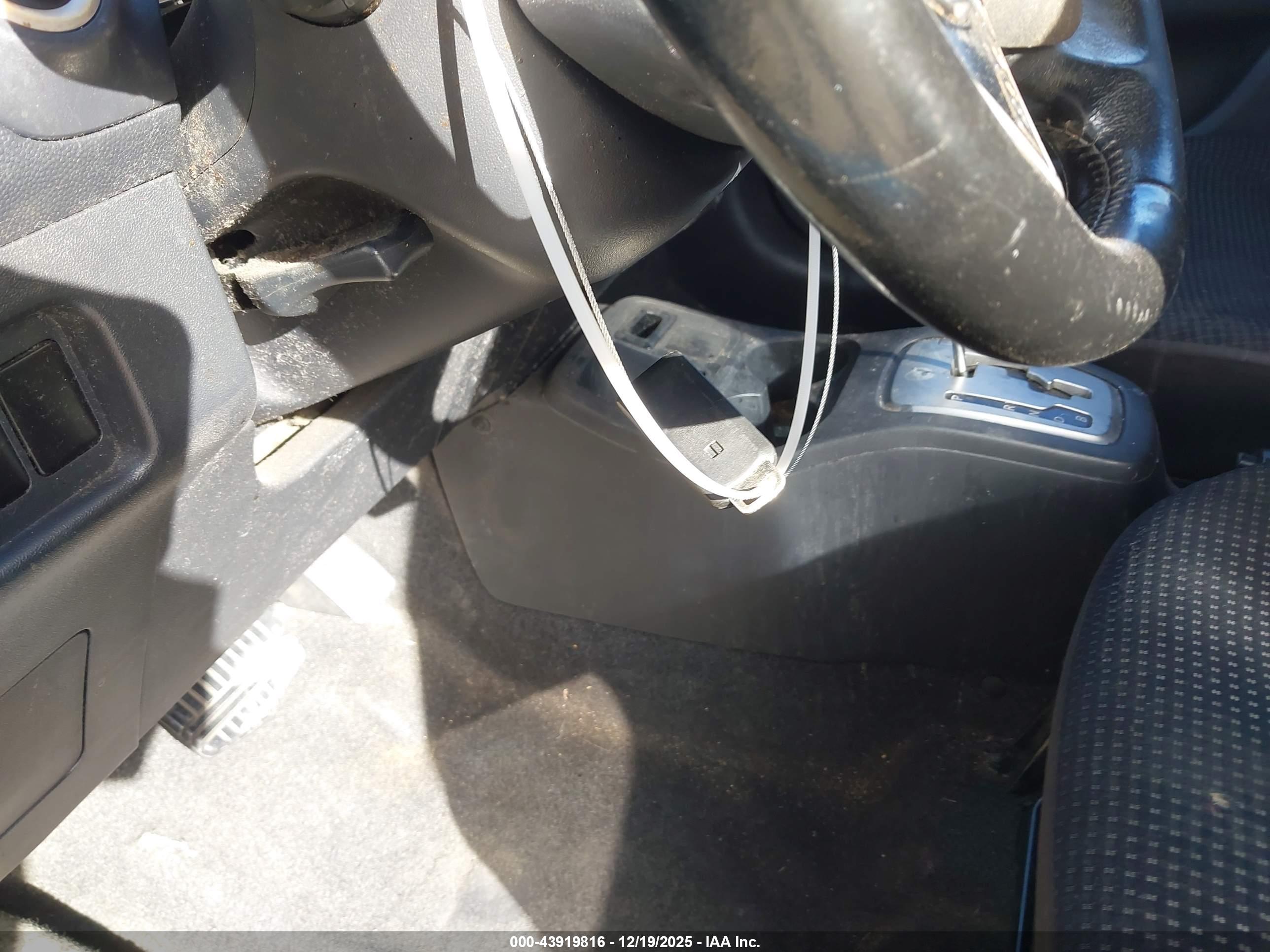 MITSUBISHI MIRAGE image 11