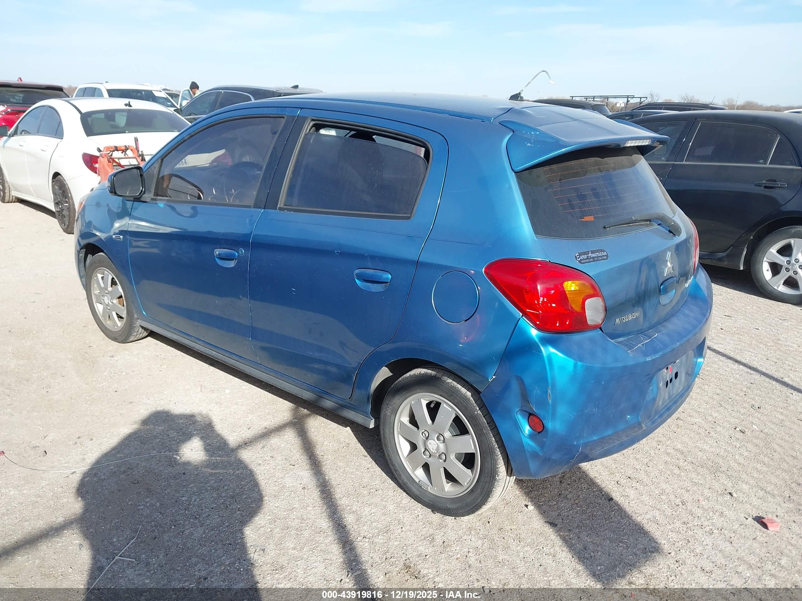 MITSUBISHI MIRAGE image 3