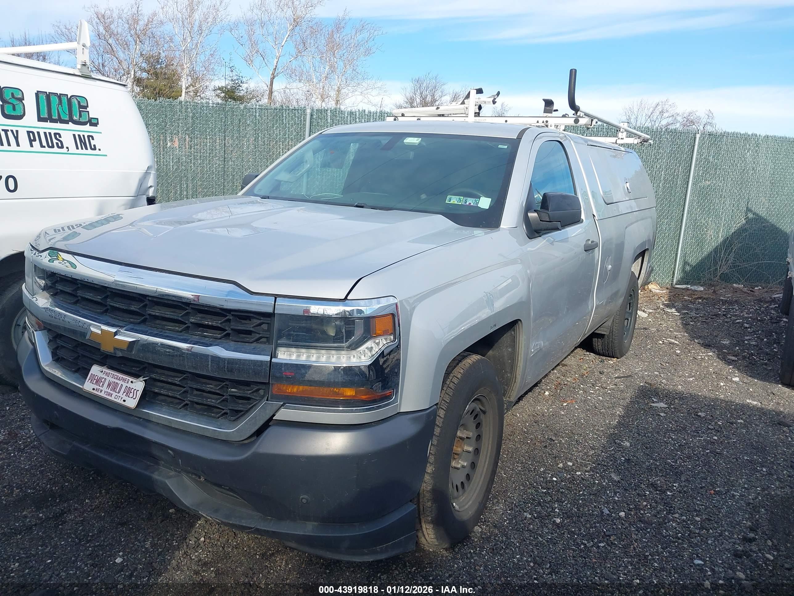 CHEVROLET SILVERADO image 2