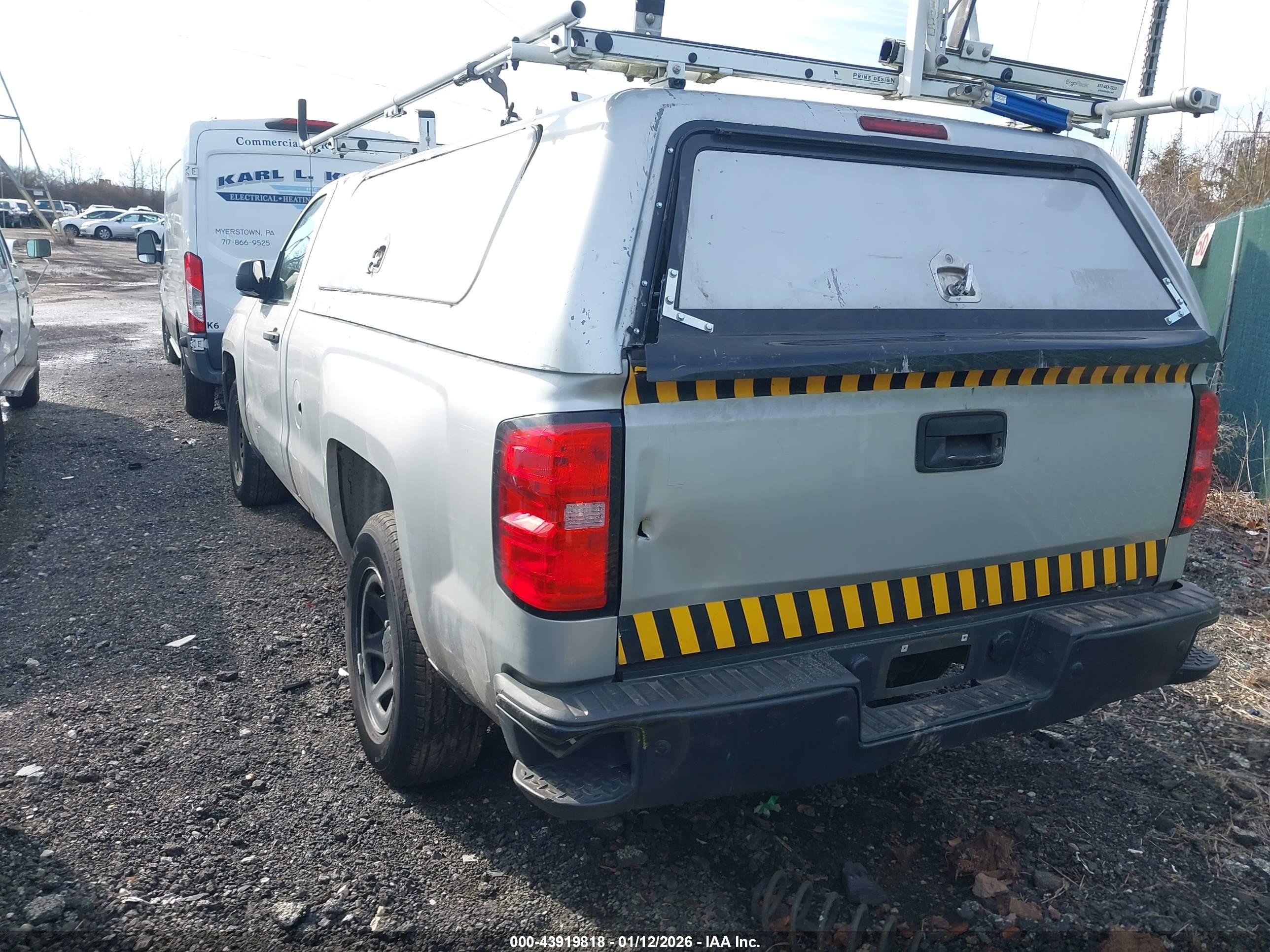 CHEVROLET SILVERADO image 3