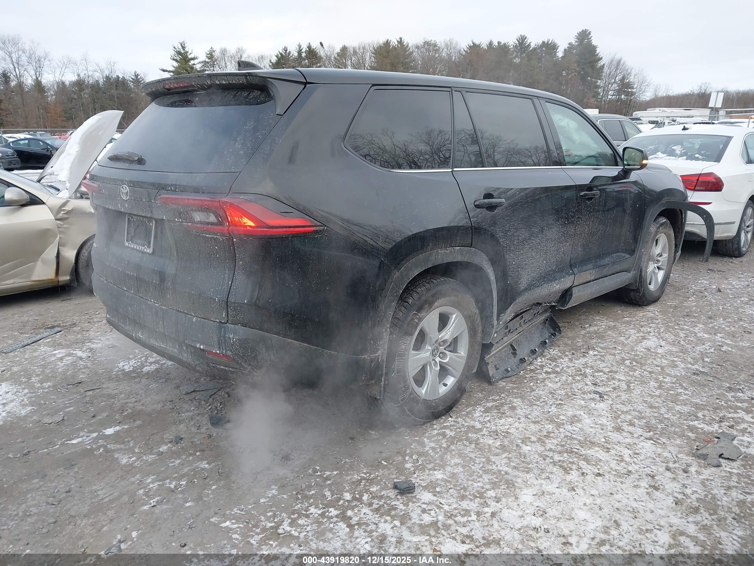 TOYOTA GRAND image 4