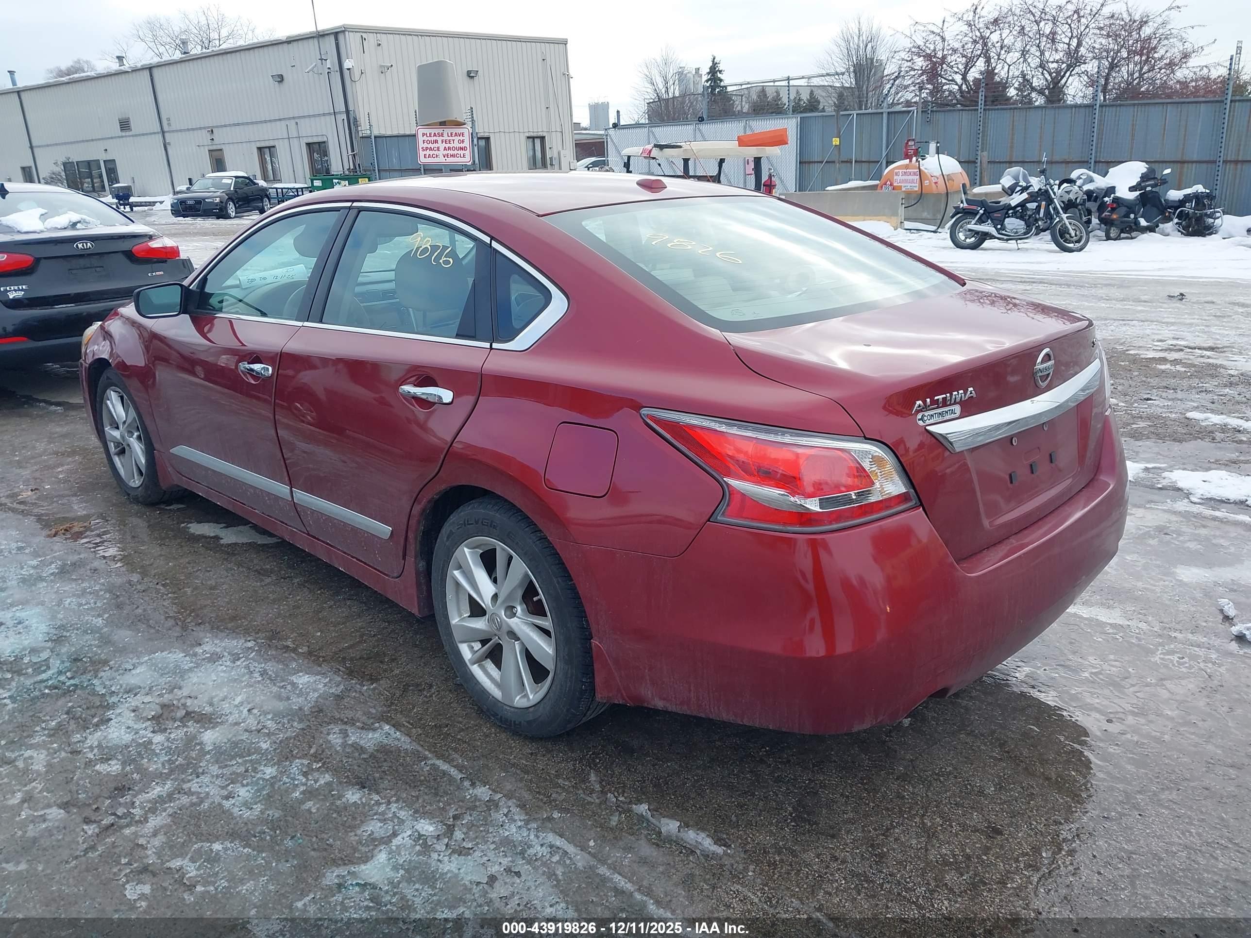NISSAN ALTIMA image 3