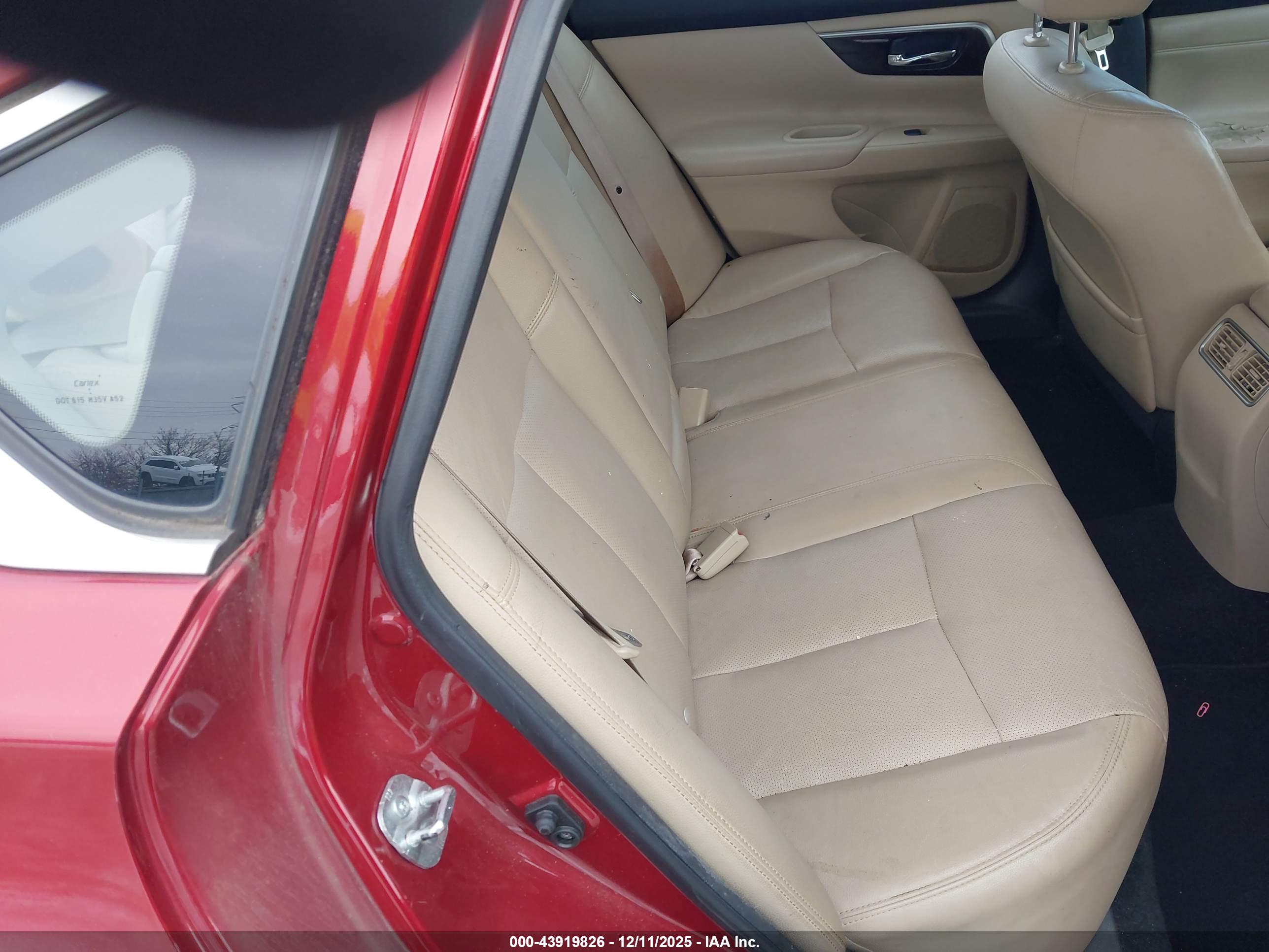 NISSAN ALTIMA image 8