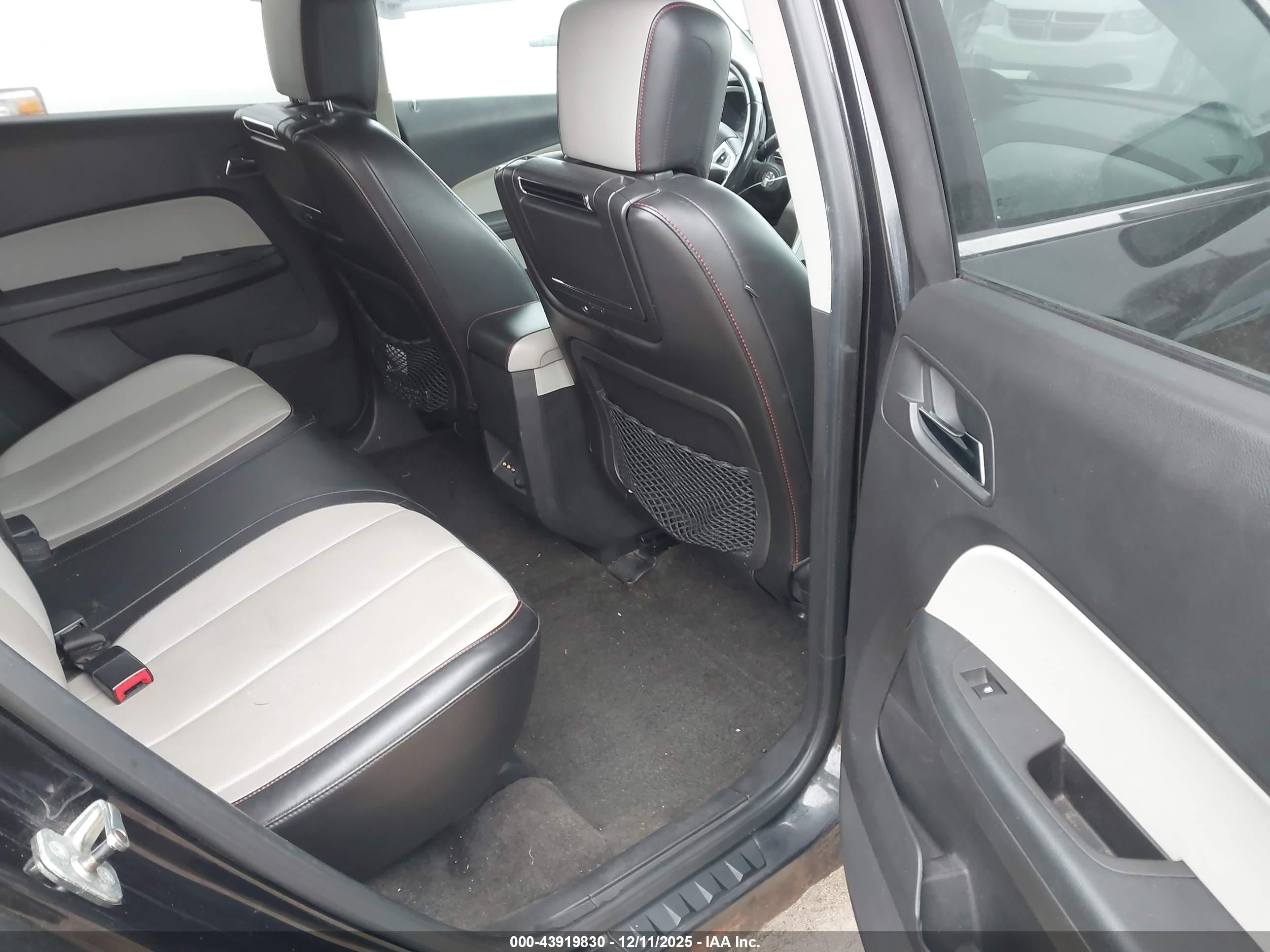 CHEVROLET EQUINOX image 8