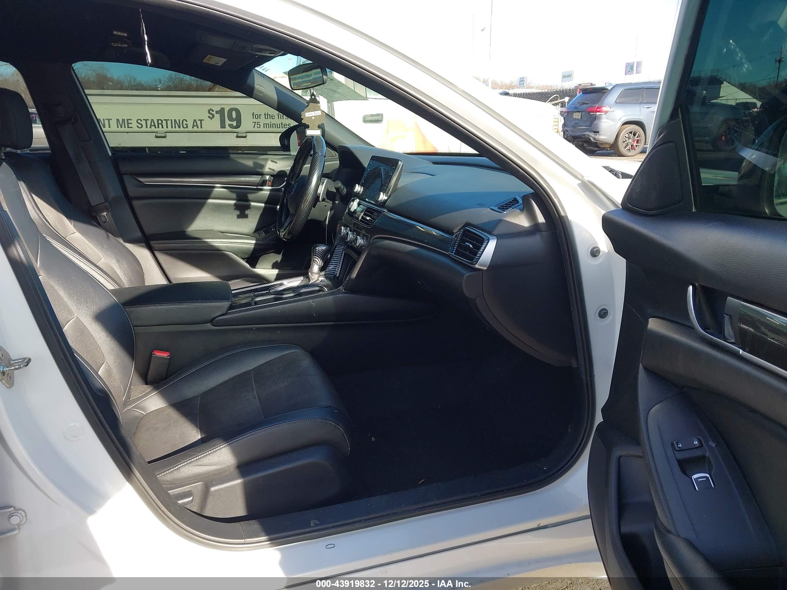 HONDA ACCORD image 5