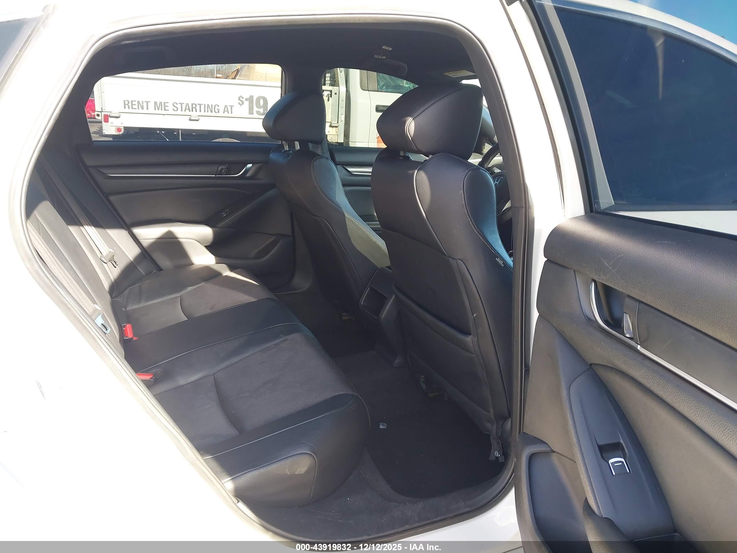 HONDA ACCORD image 8