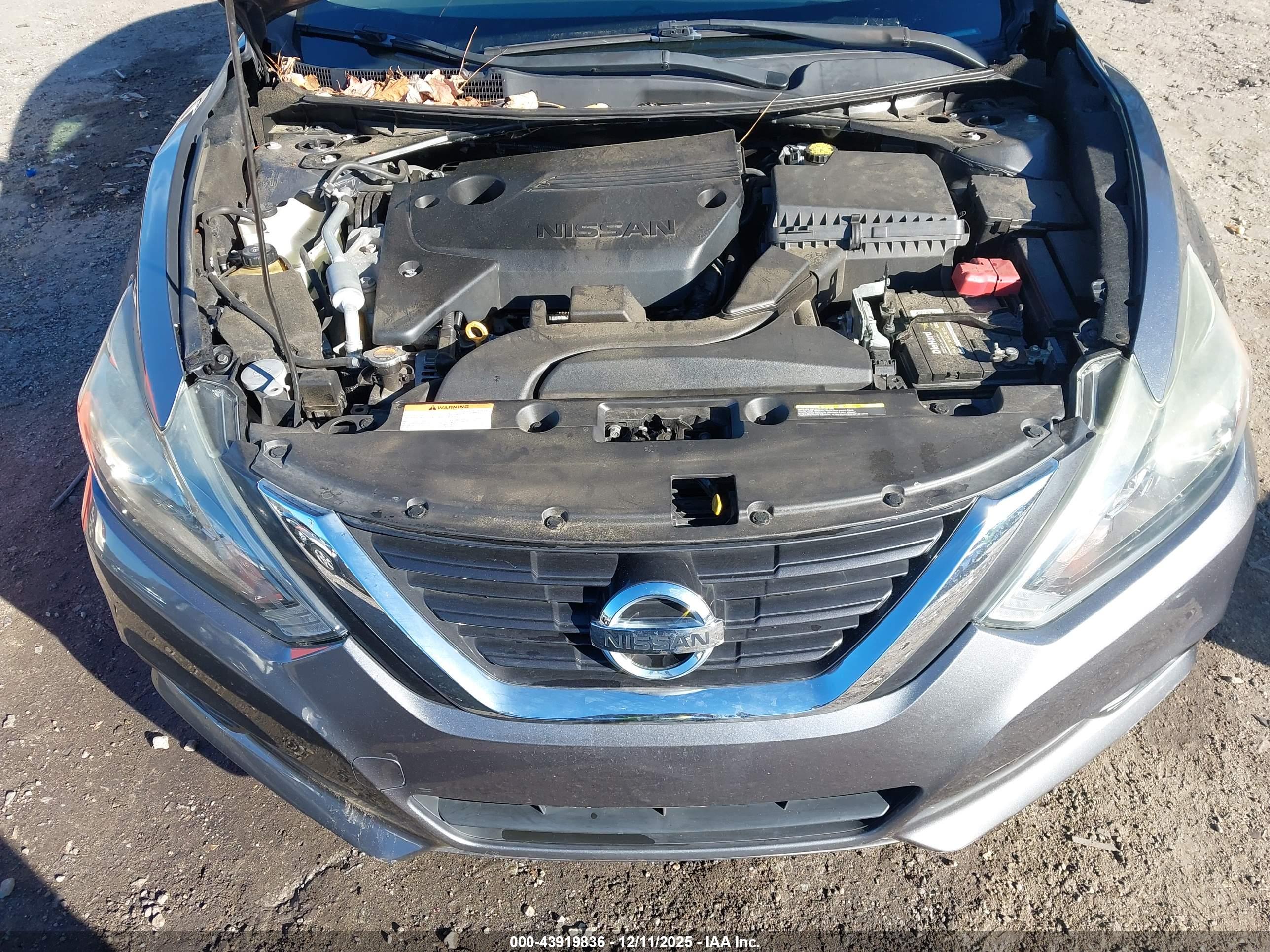 NISSAN ALTIMA image 10