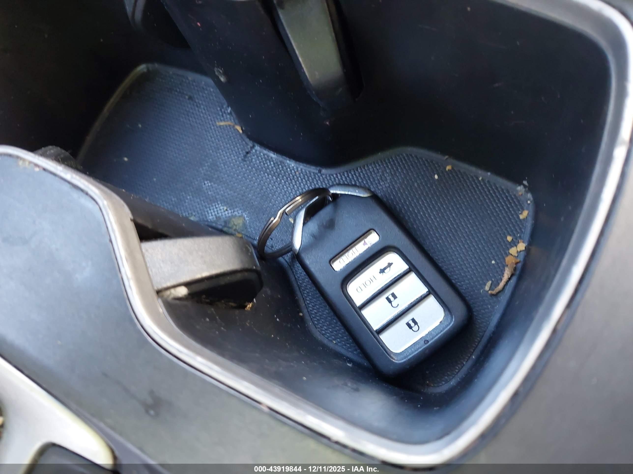 HONDA ACCORD image 11