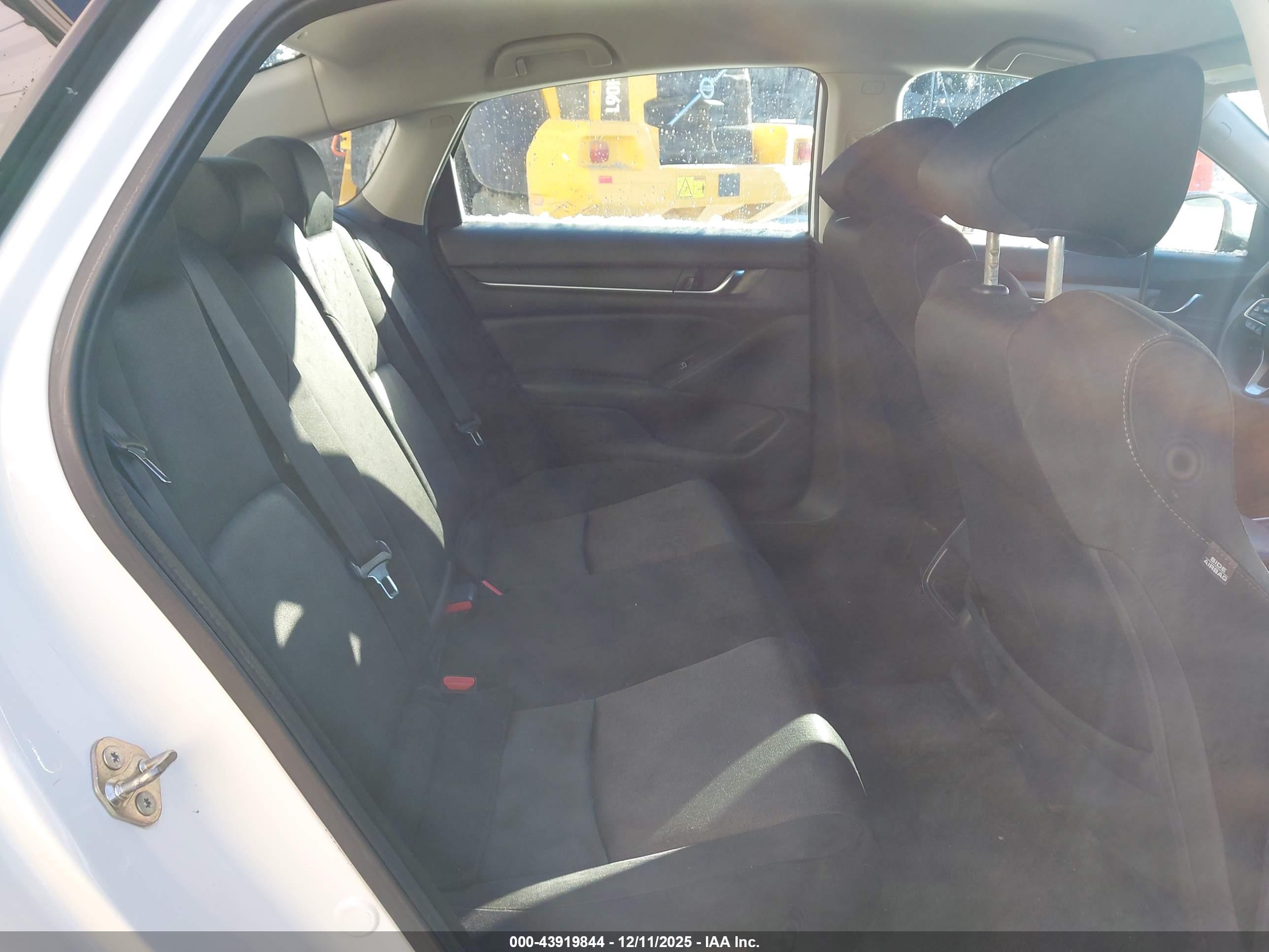 HONDA ACCORD image 8